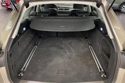 ruskea (beige) Audi A6 2017 kuva 29.