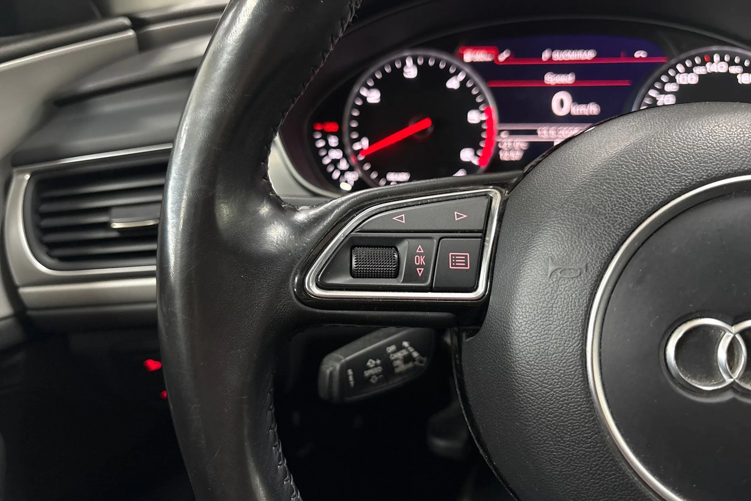 valkoinen Audi A6 2017 kuva 18.