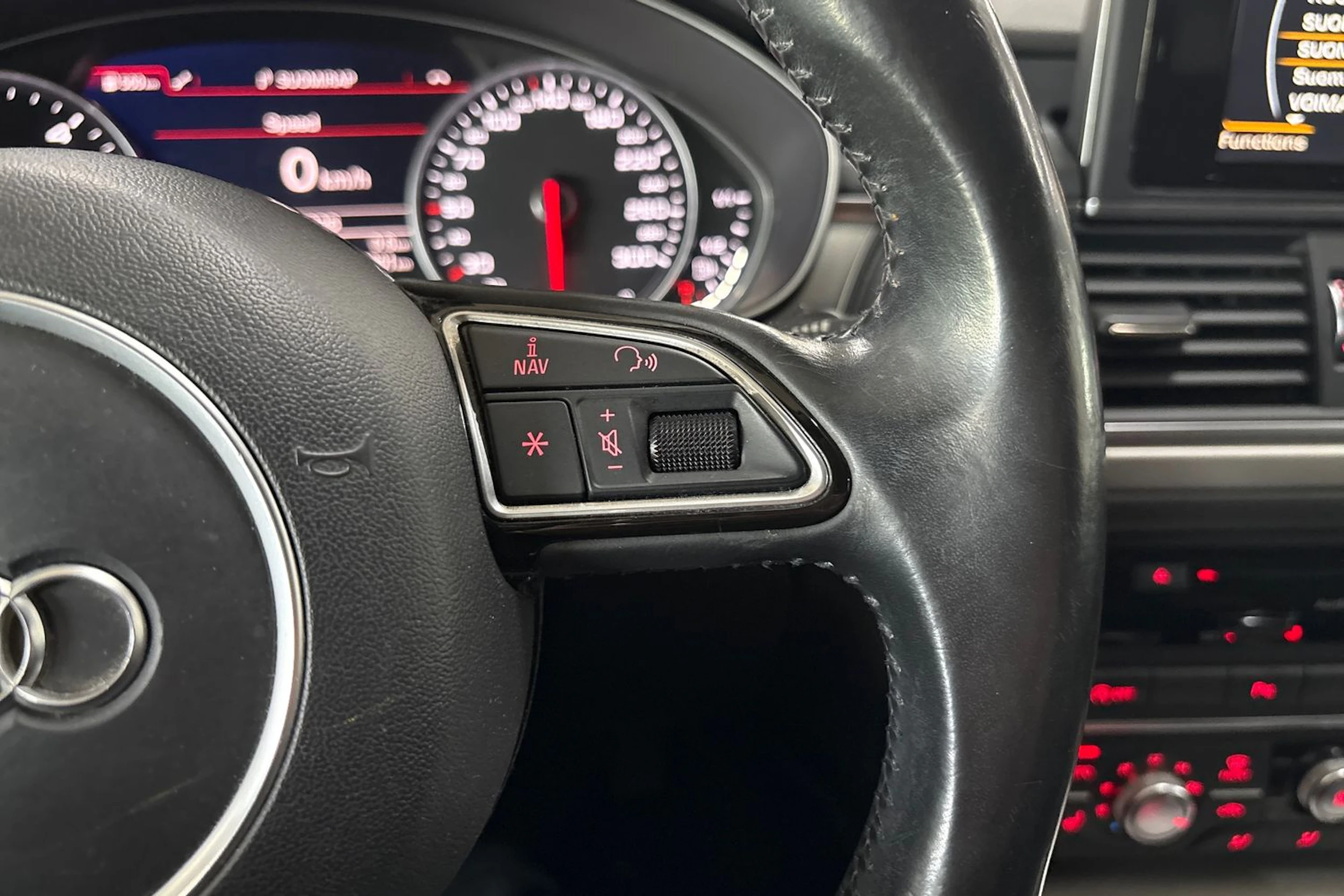 valkoinen Audi A6 2017 kuva 19.