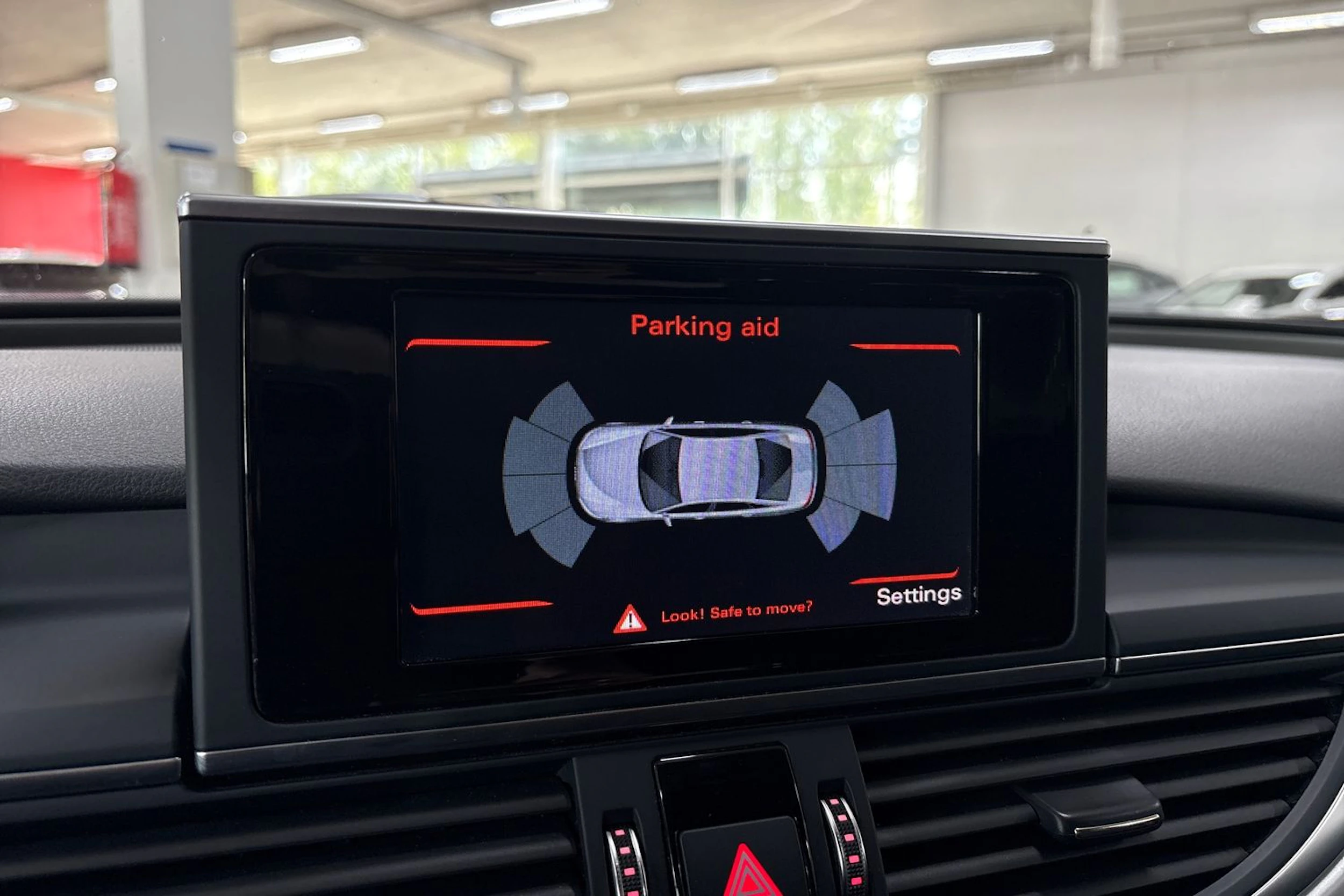valkoinen Audi A6 2017 kuva 25.