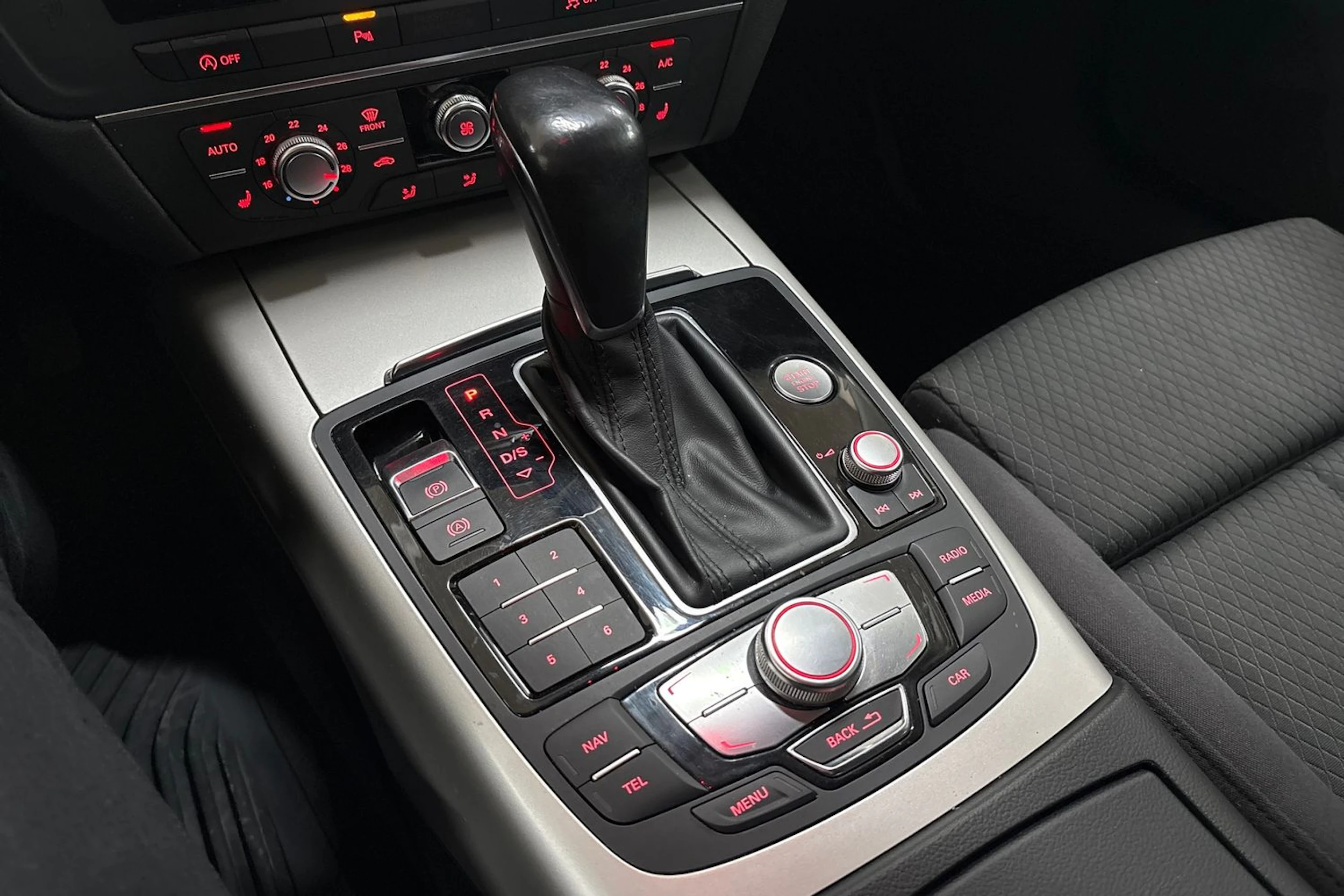 valkoinen Audi A6 2017 kuva 27.