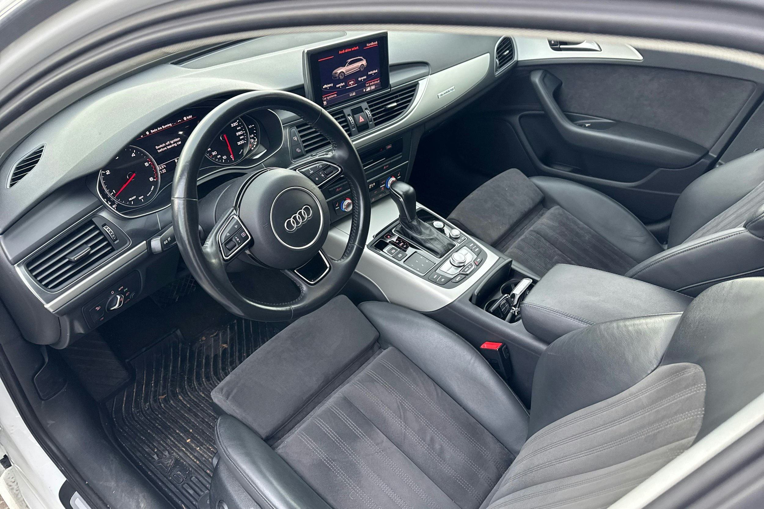 valkoinen Audi A6 2017 kuva 3.