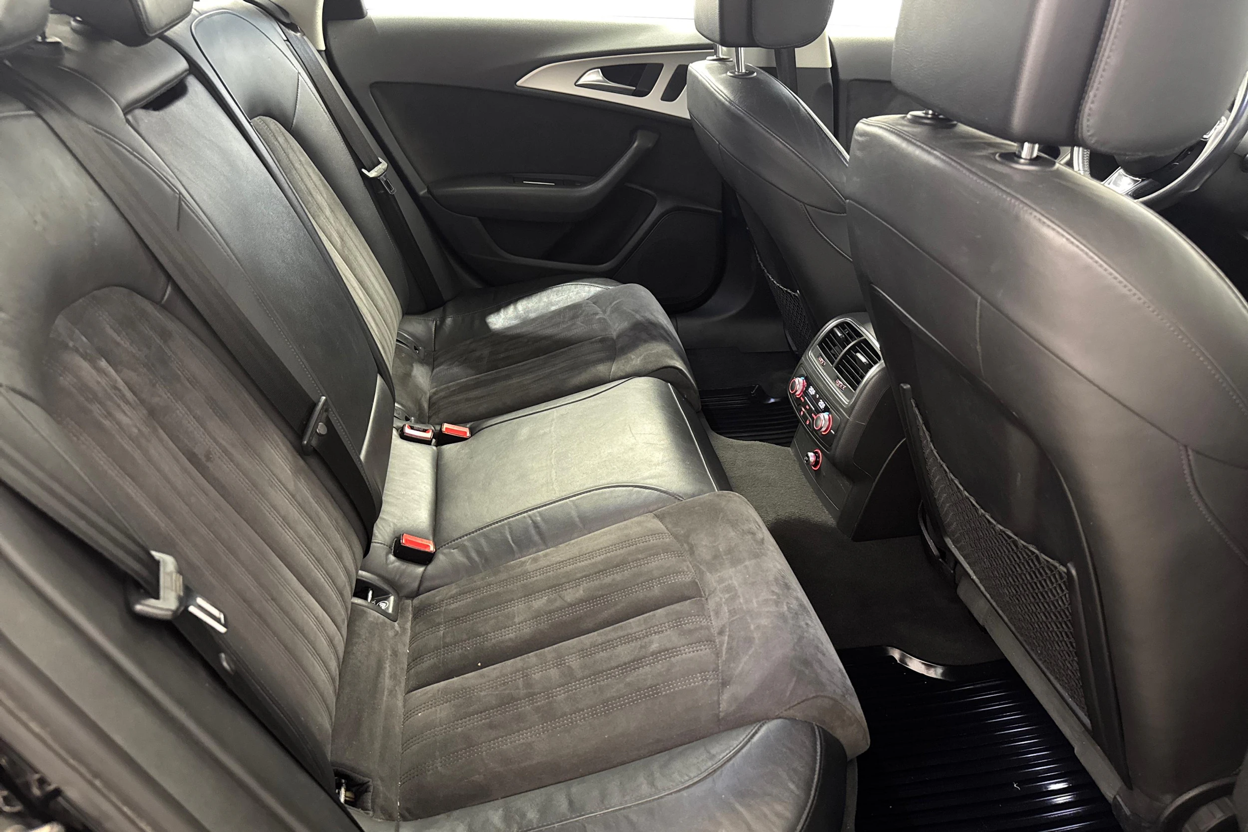 musta Audi A6 2017 kuva 12.
