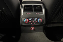 musta Audi A6 2017 kuva 16.