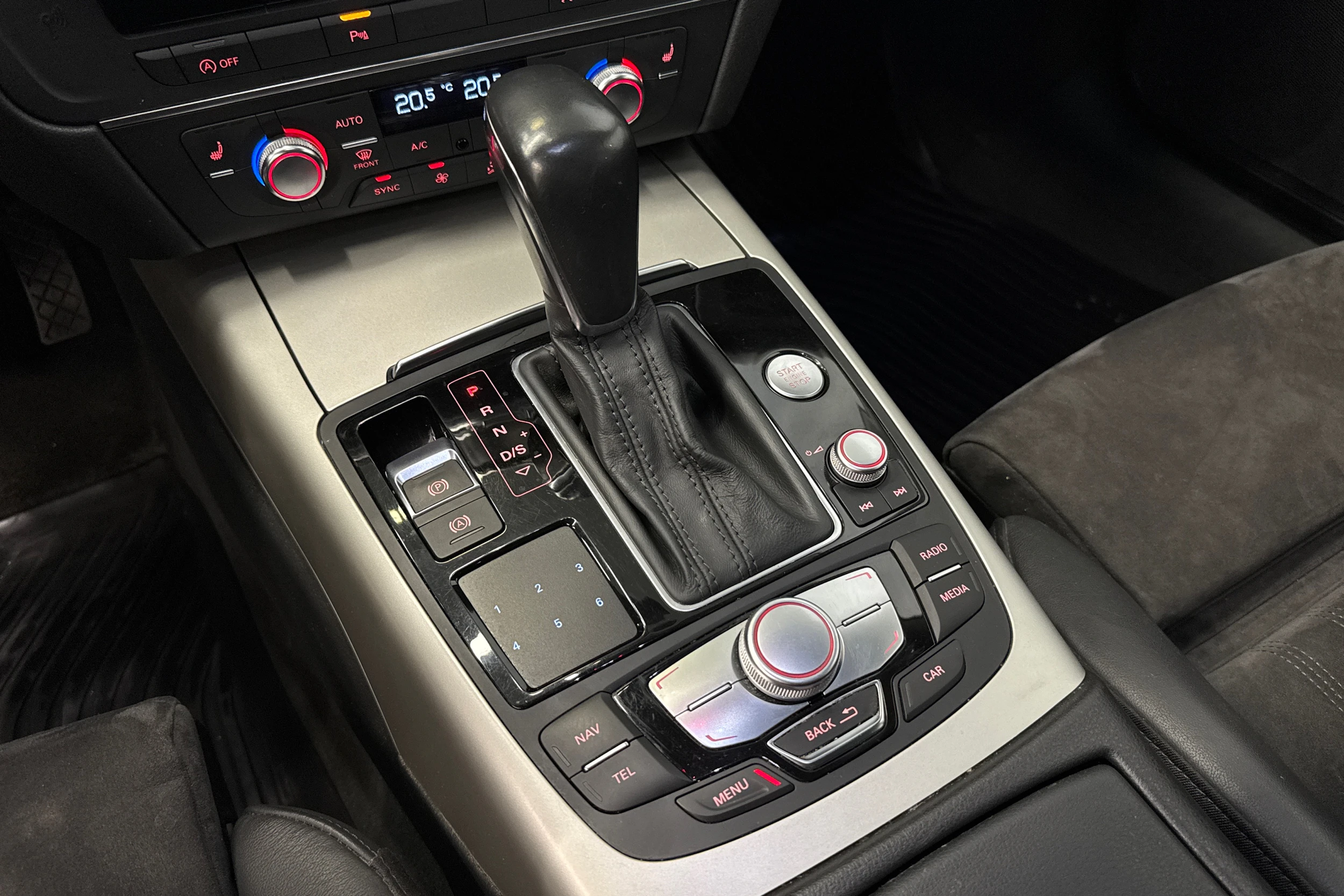 musta Audi A6 2017 kuva 21.