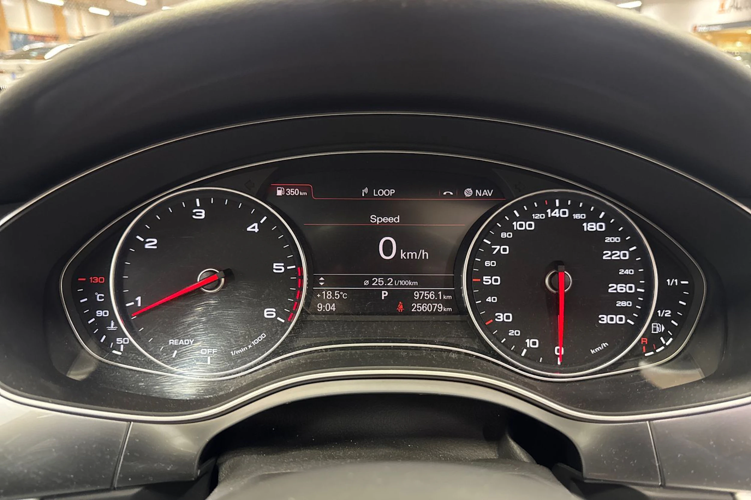 harmaa Audi A6 2017 kuva 13.