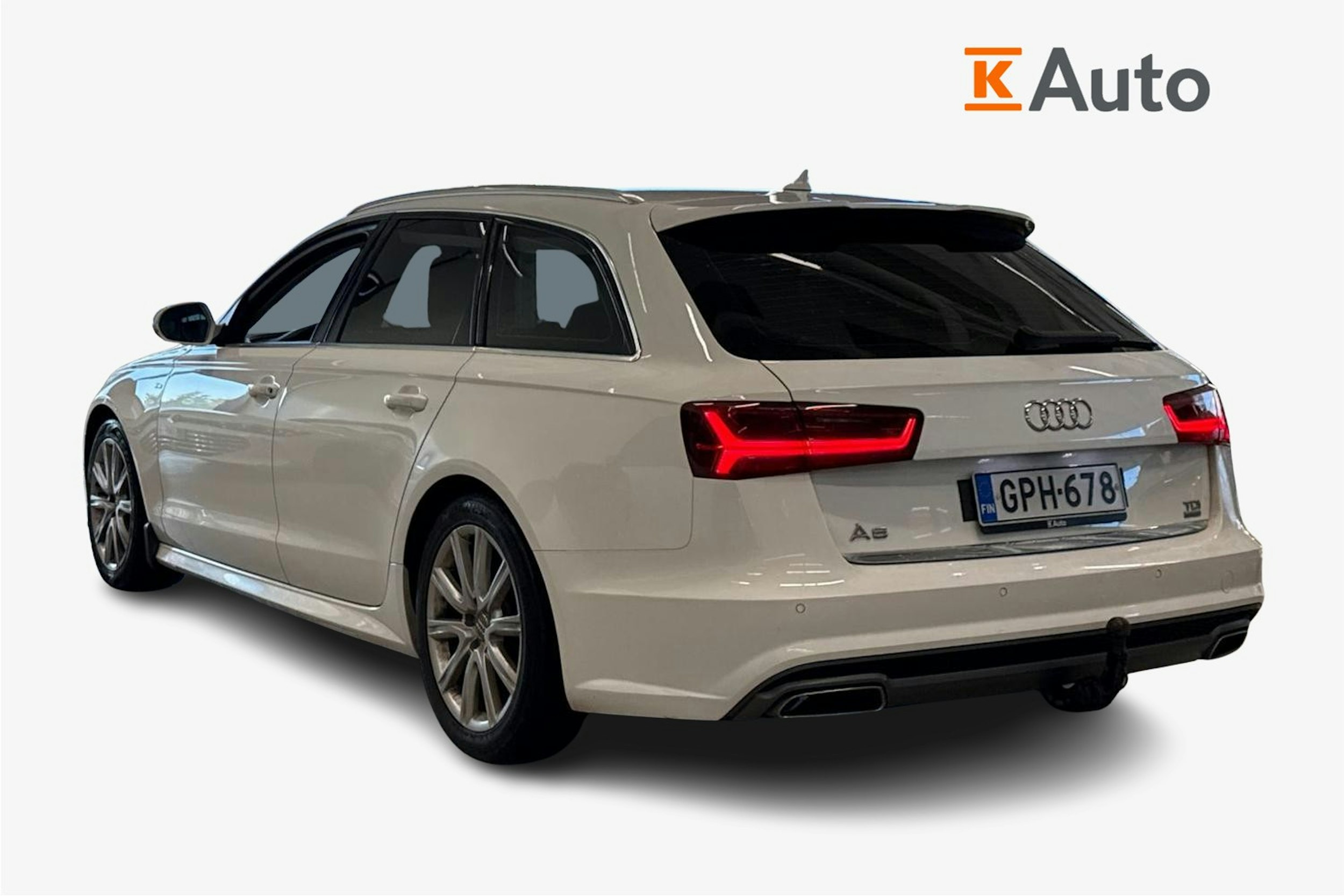 valkoinen Audi A6 2017 kuva 2.