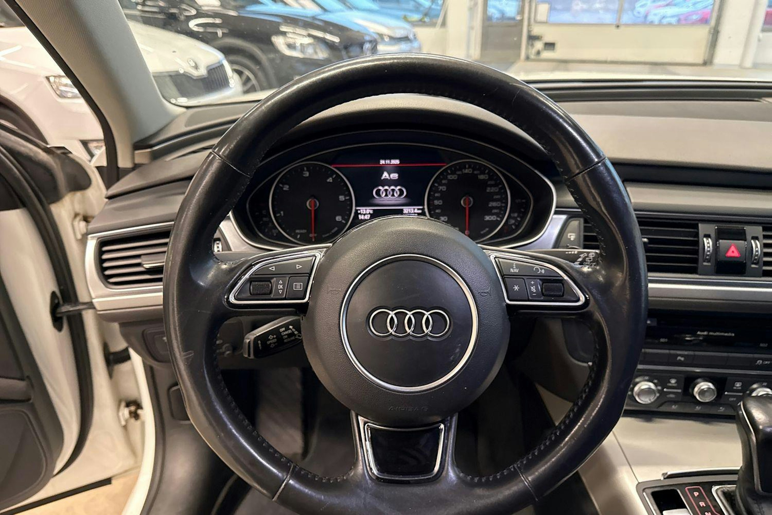 valkoinen Audi A6 2017 kuva 11.