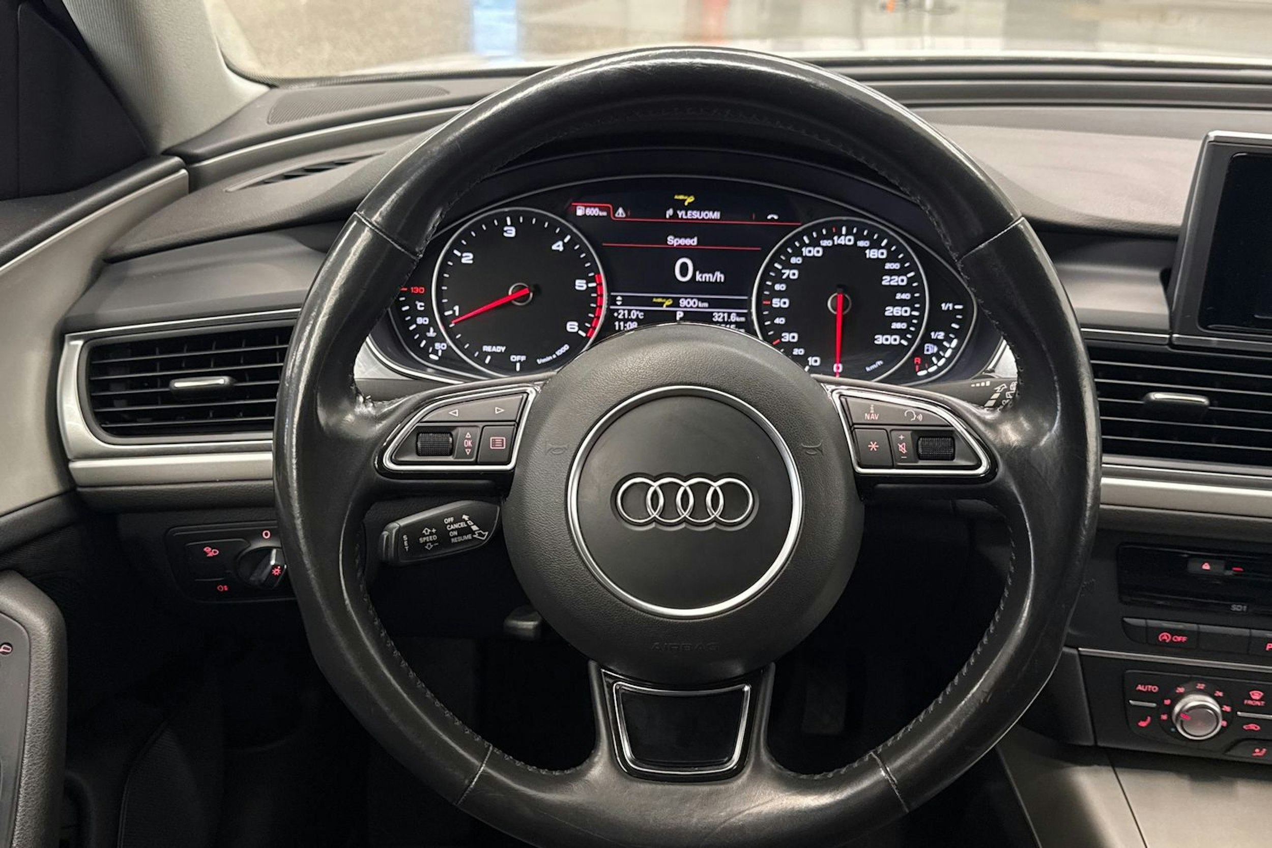 valkoinen Audi A6 2017 kuva 14.