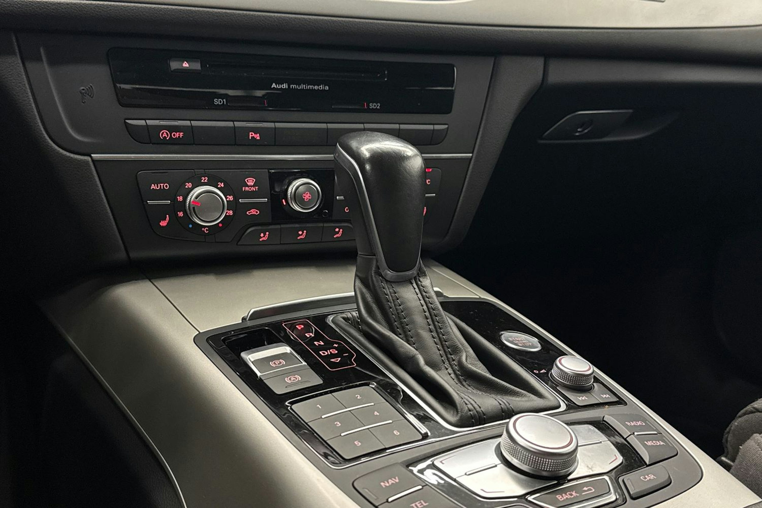 valkoinen Audi A6 2017 kuva 20.