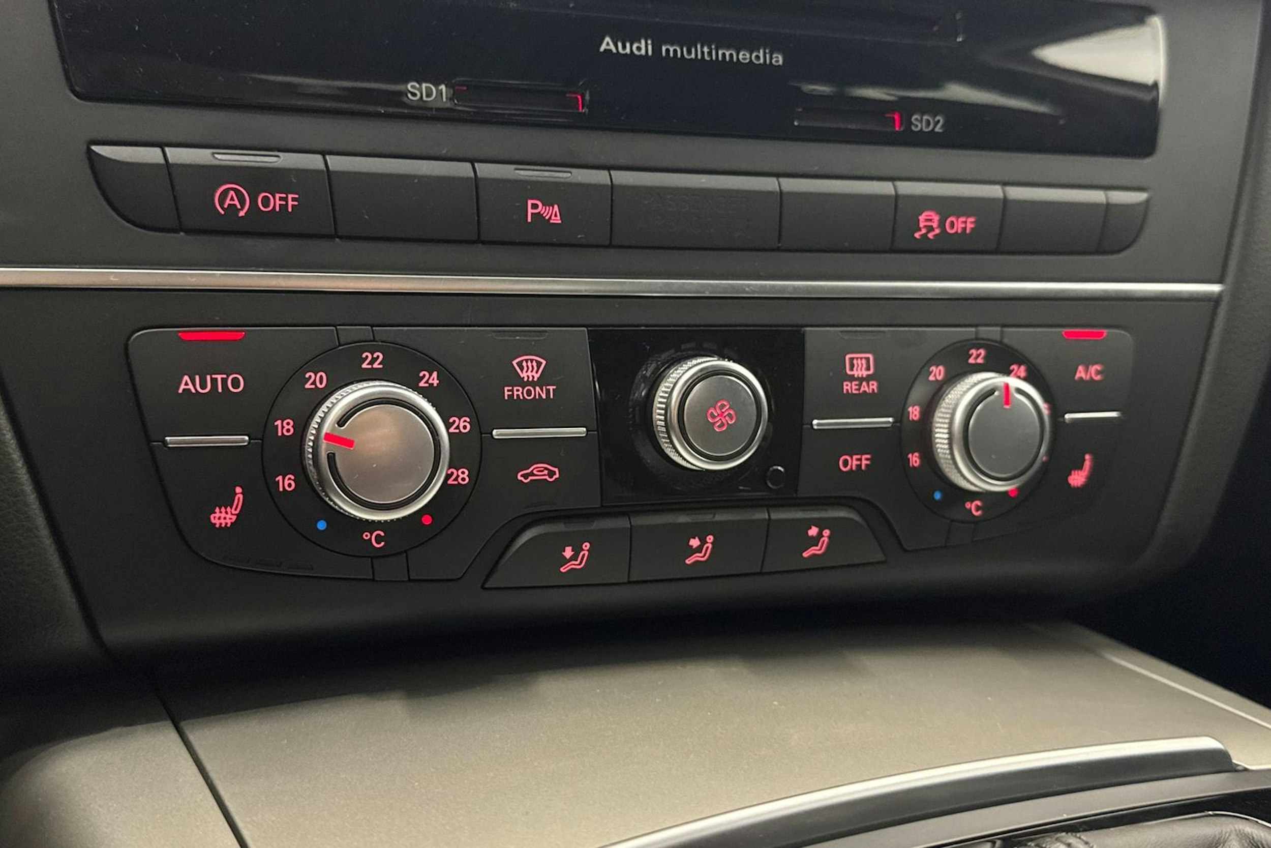 valkoinen Audi A6 2017 kuva 22.