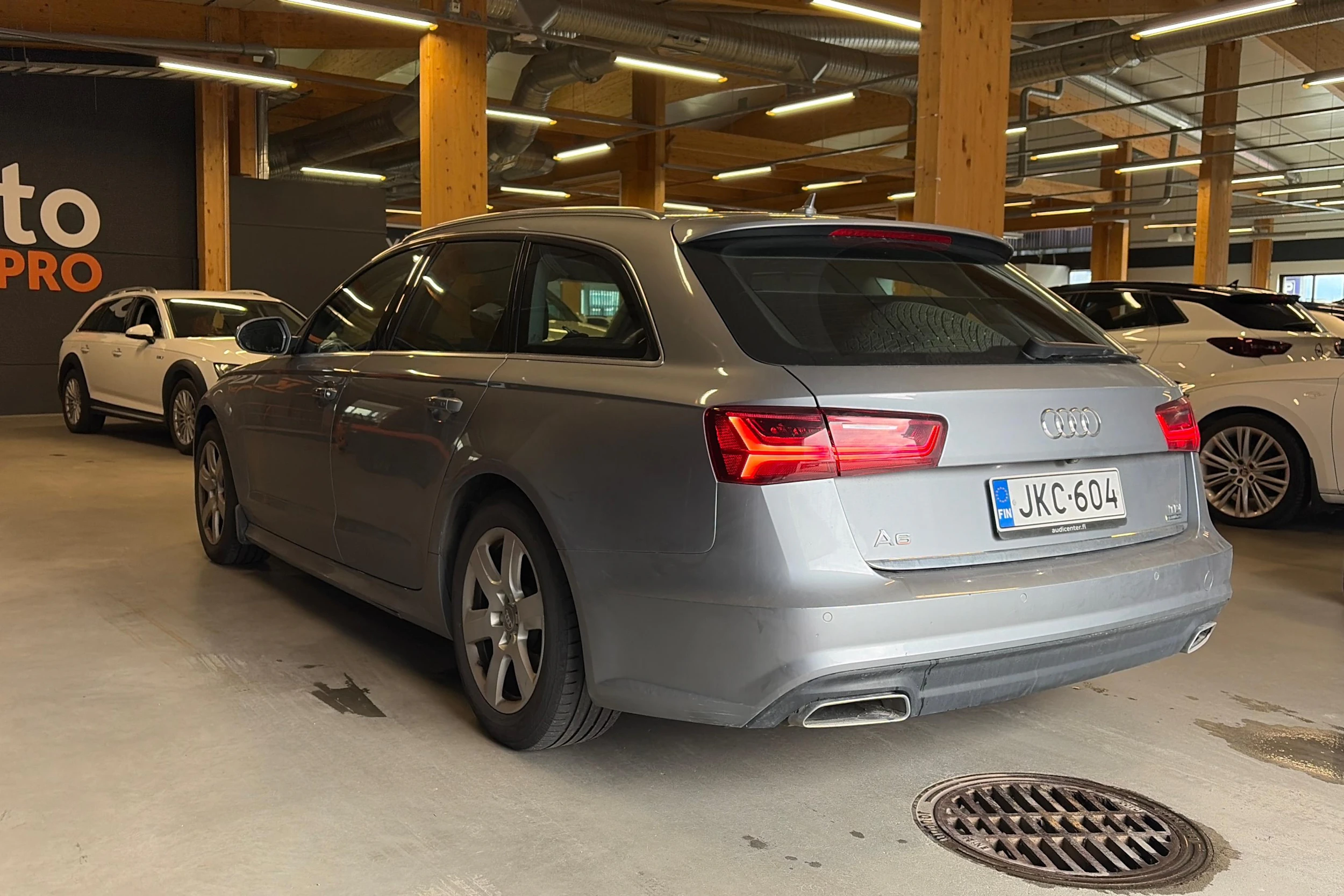 harmaa Audi A6 2017 kuva 3.