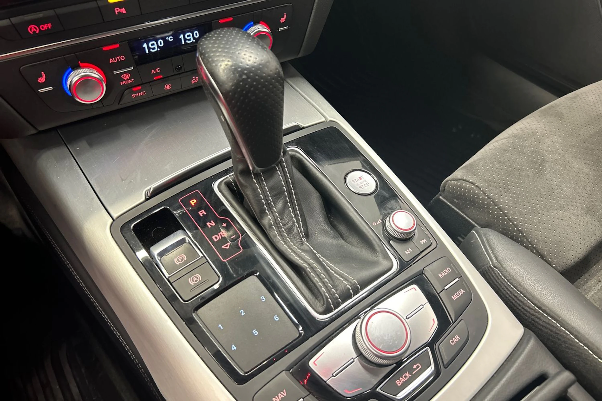 musta Audi A6 2017 kuva 24.