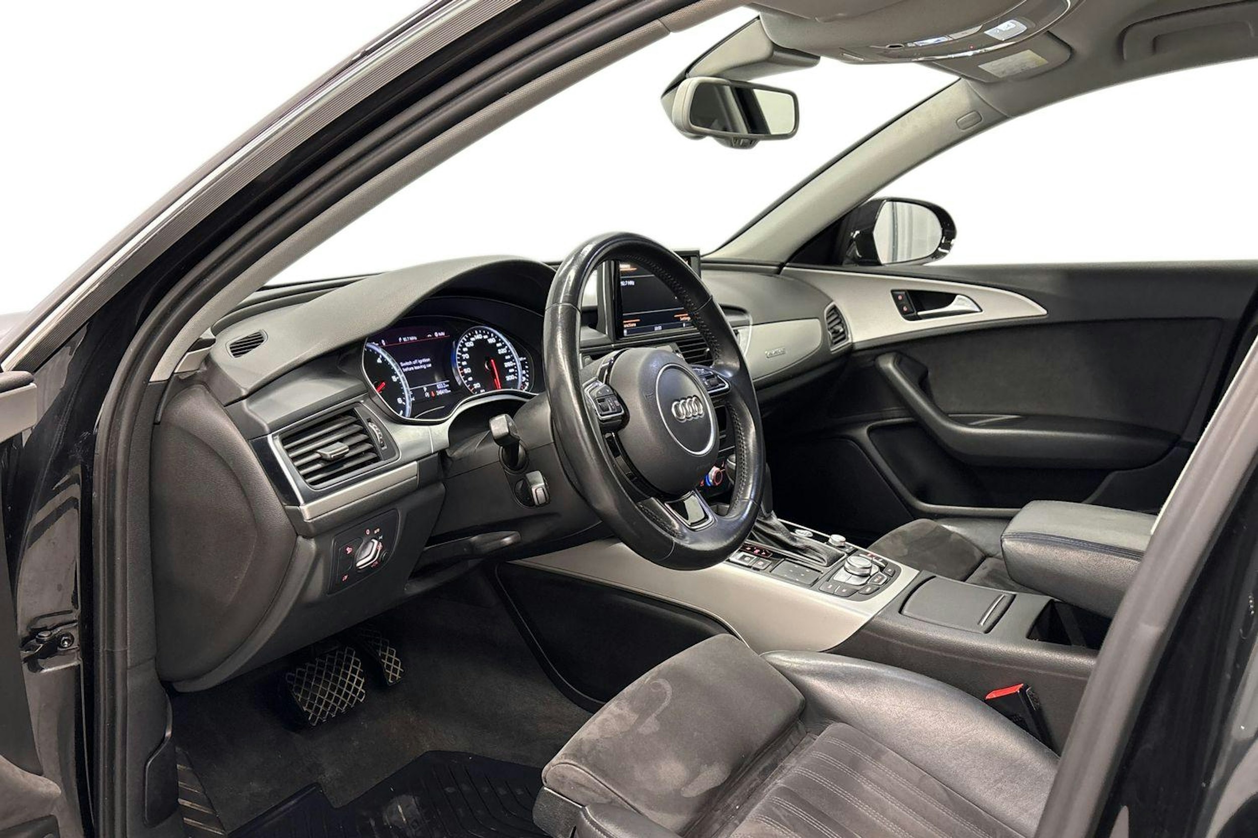musta Audi A6 2017 kuva 7.