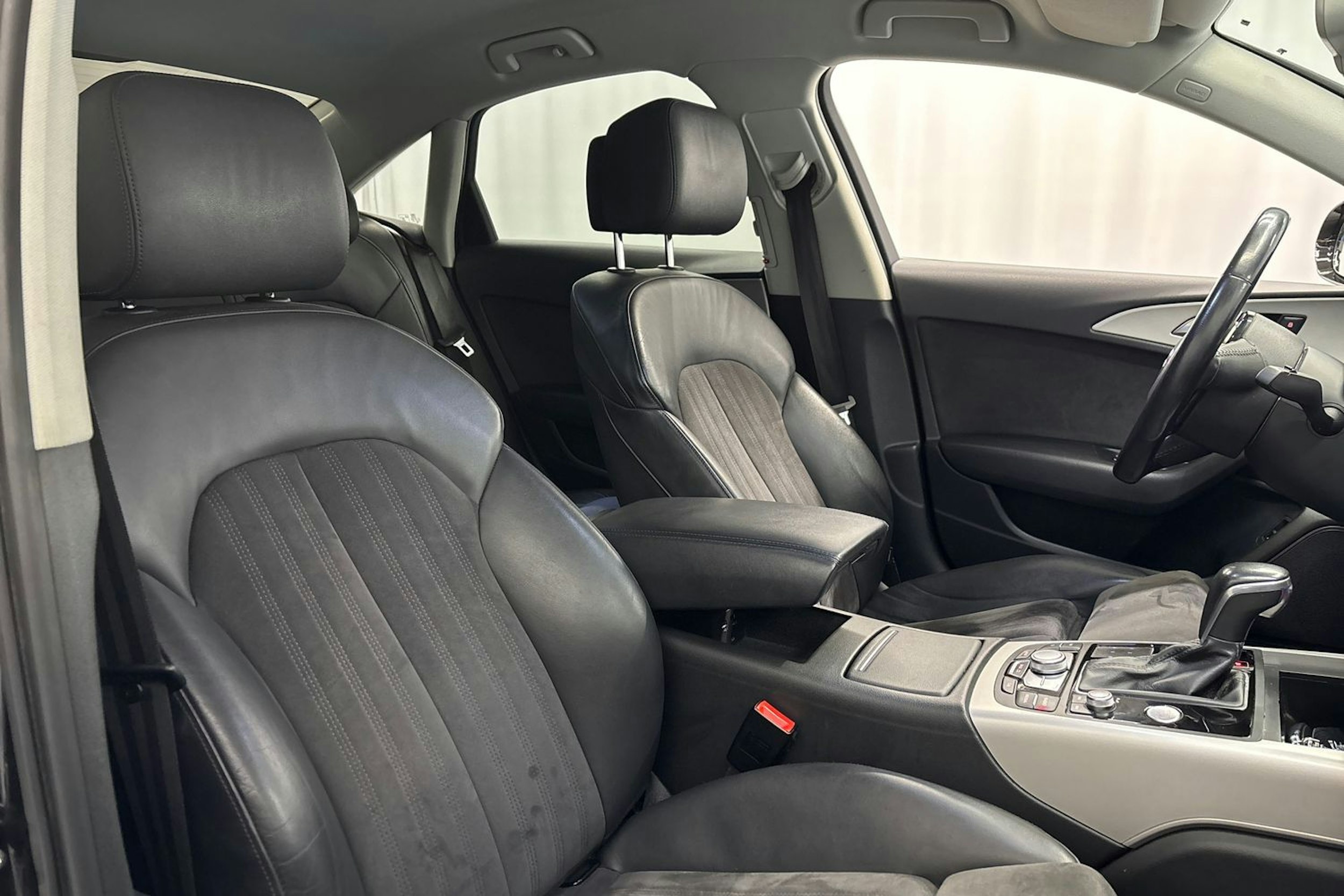 musta Audi A6 2017 kuva 14.
