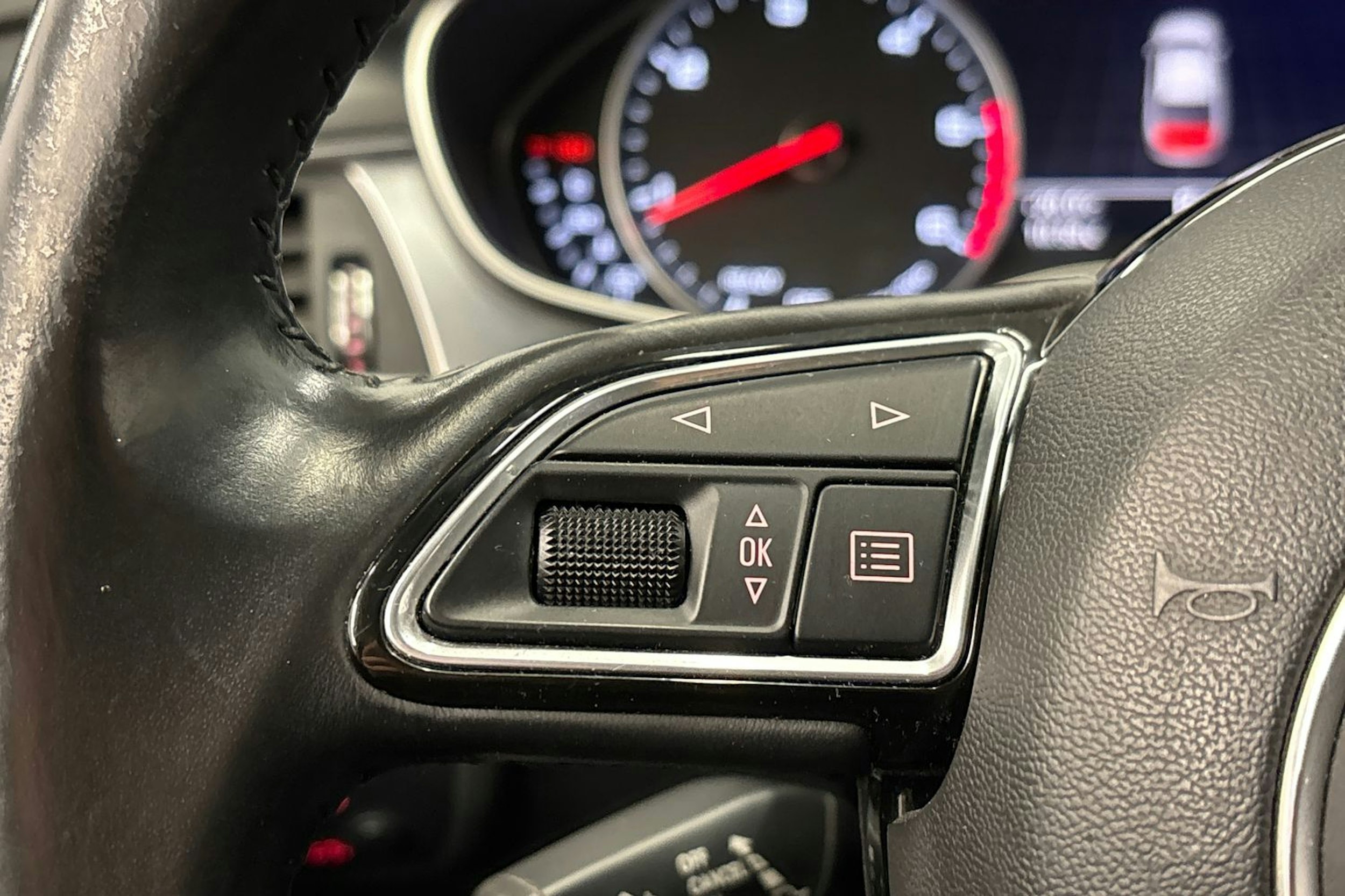 musta Audi A6 2017 kuva 21.