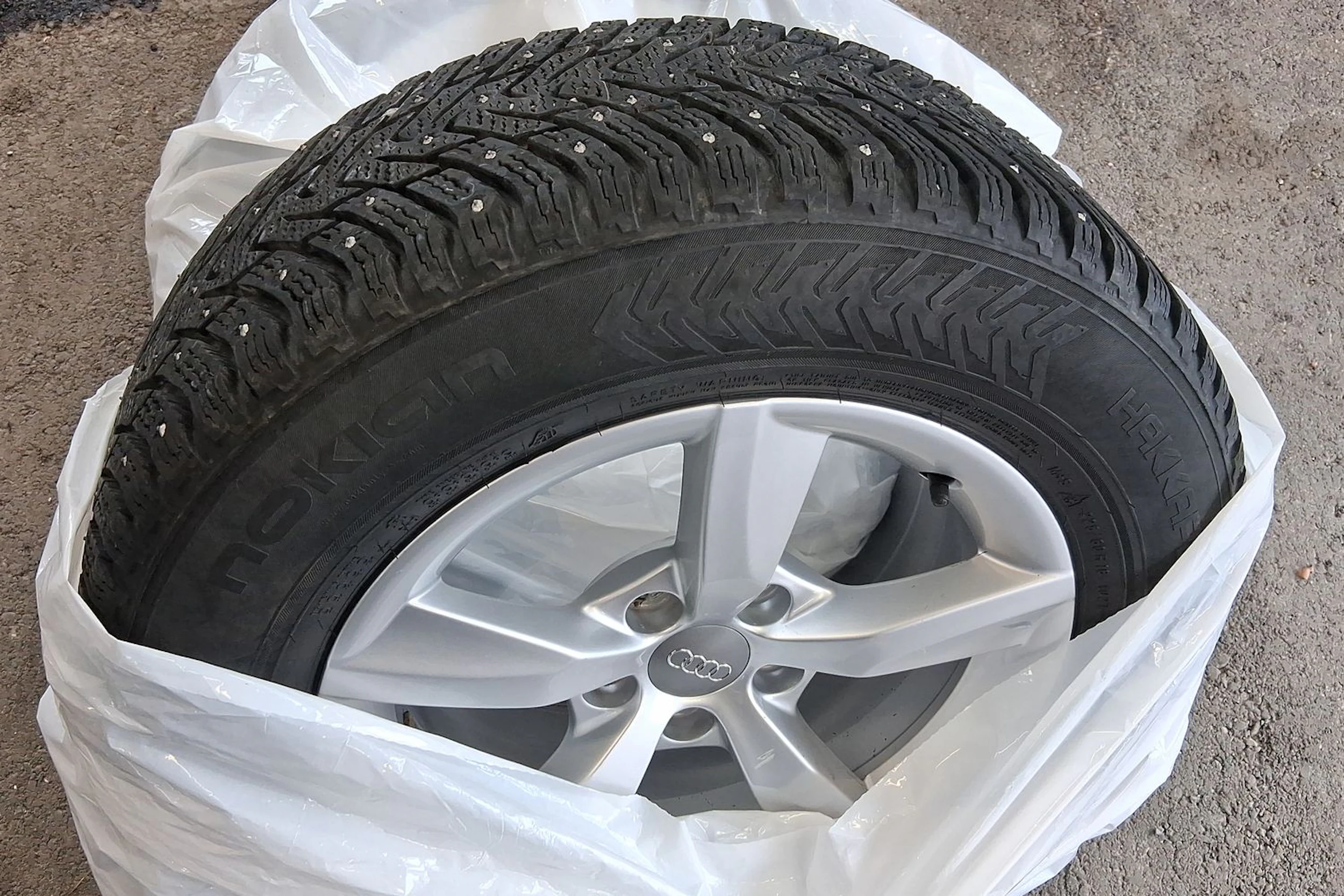 harmaa Audi A6 2018 kuva 15.