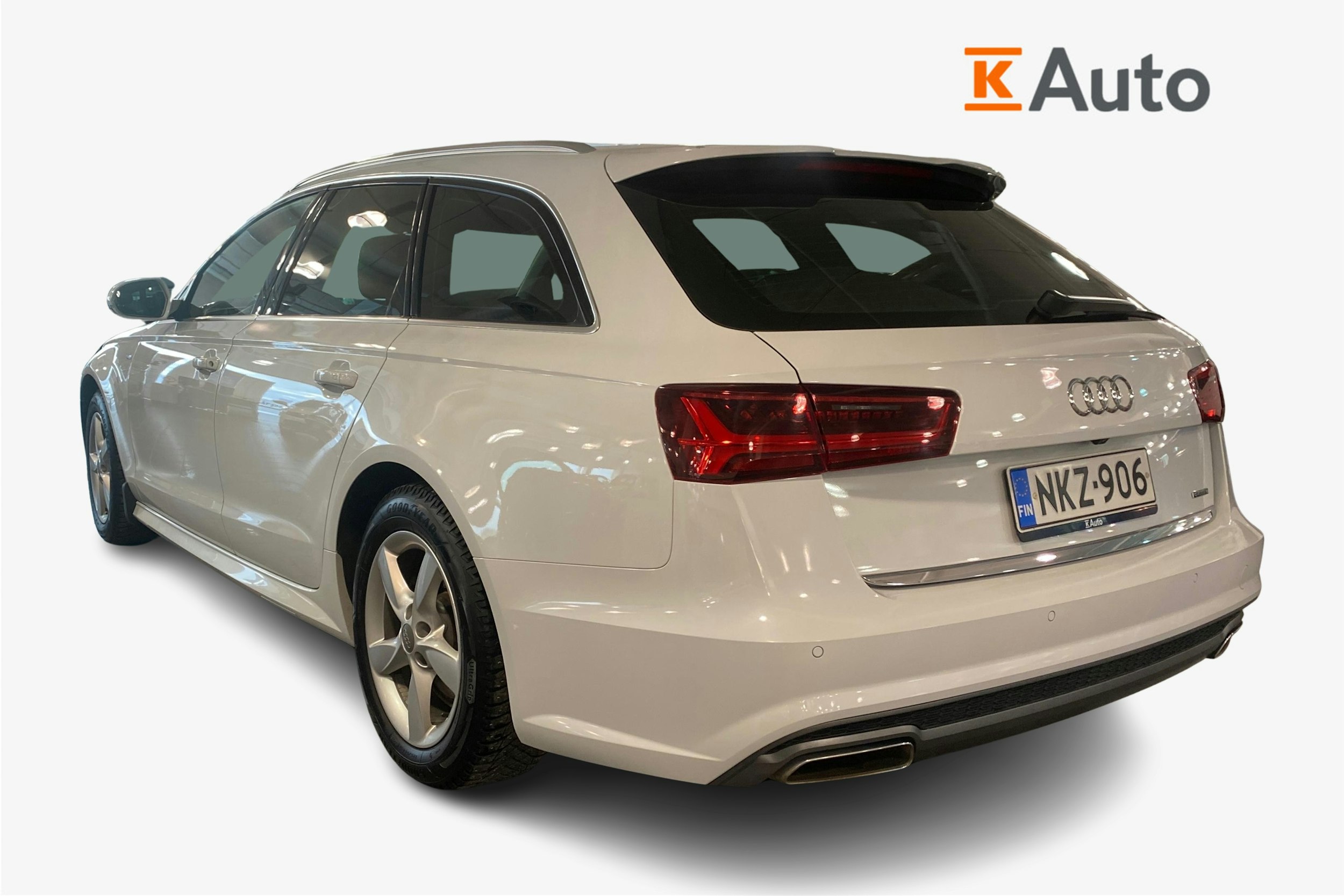 Valkoinen Audi A6 2018 kuva 2.