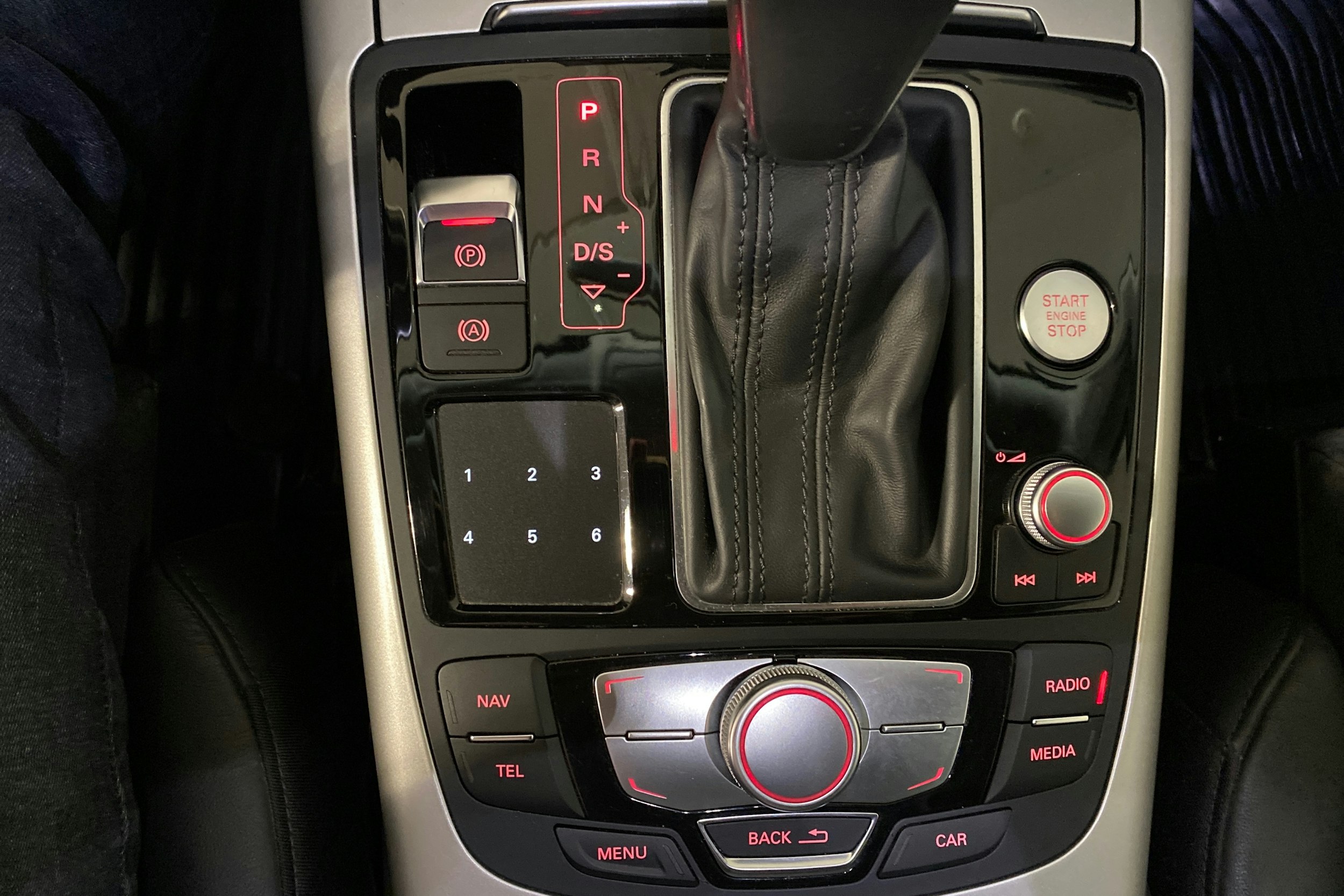 Valkoinen Audi A6 2018 kuva 25.