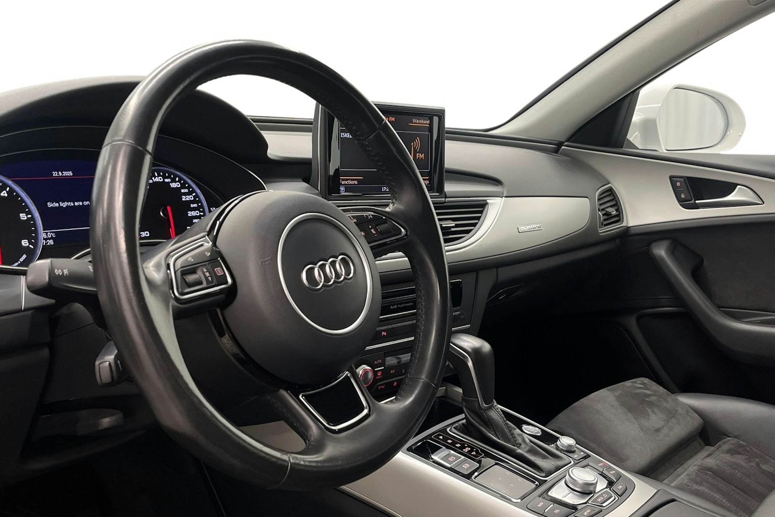 Valkoinen Audi A6 2017 kuva 7.