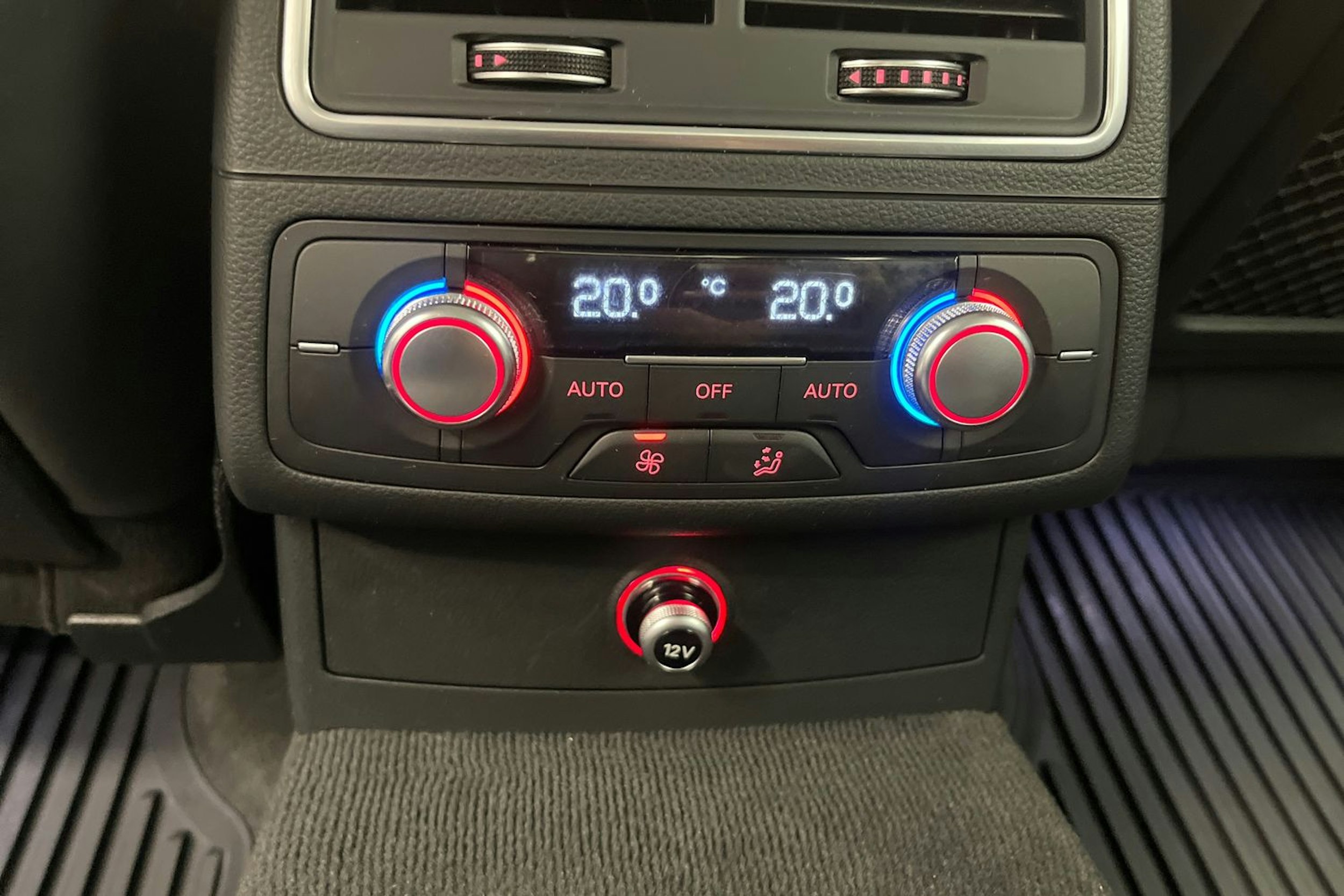 Valkoinen Audi A6 2017 kuva 31.