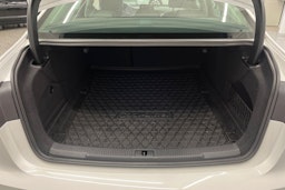 Valkoinen Audi A6 2017 kuva 32.