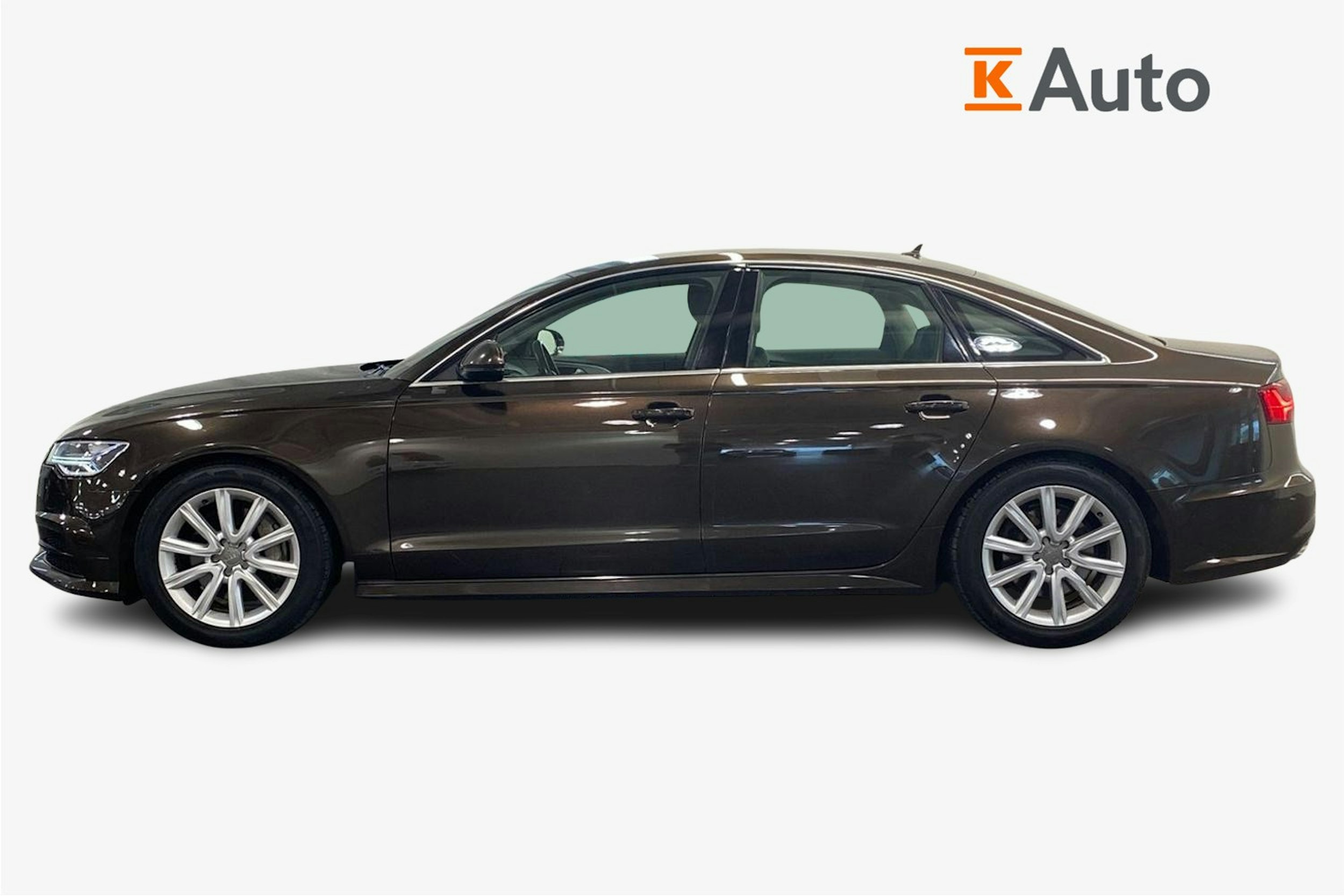 ruskea (beige) Audi A6 2017 kuva 6.