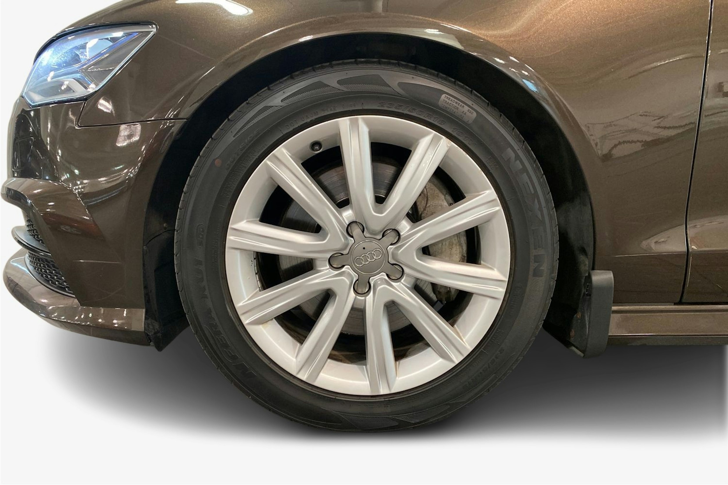 ruskea (beige) Audi A6 2017 kuva 11.