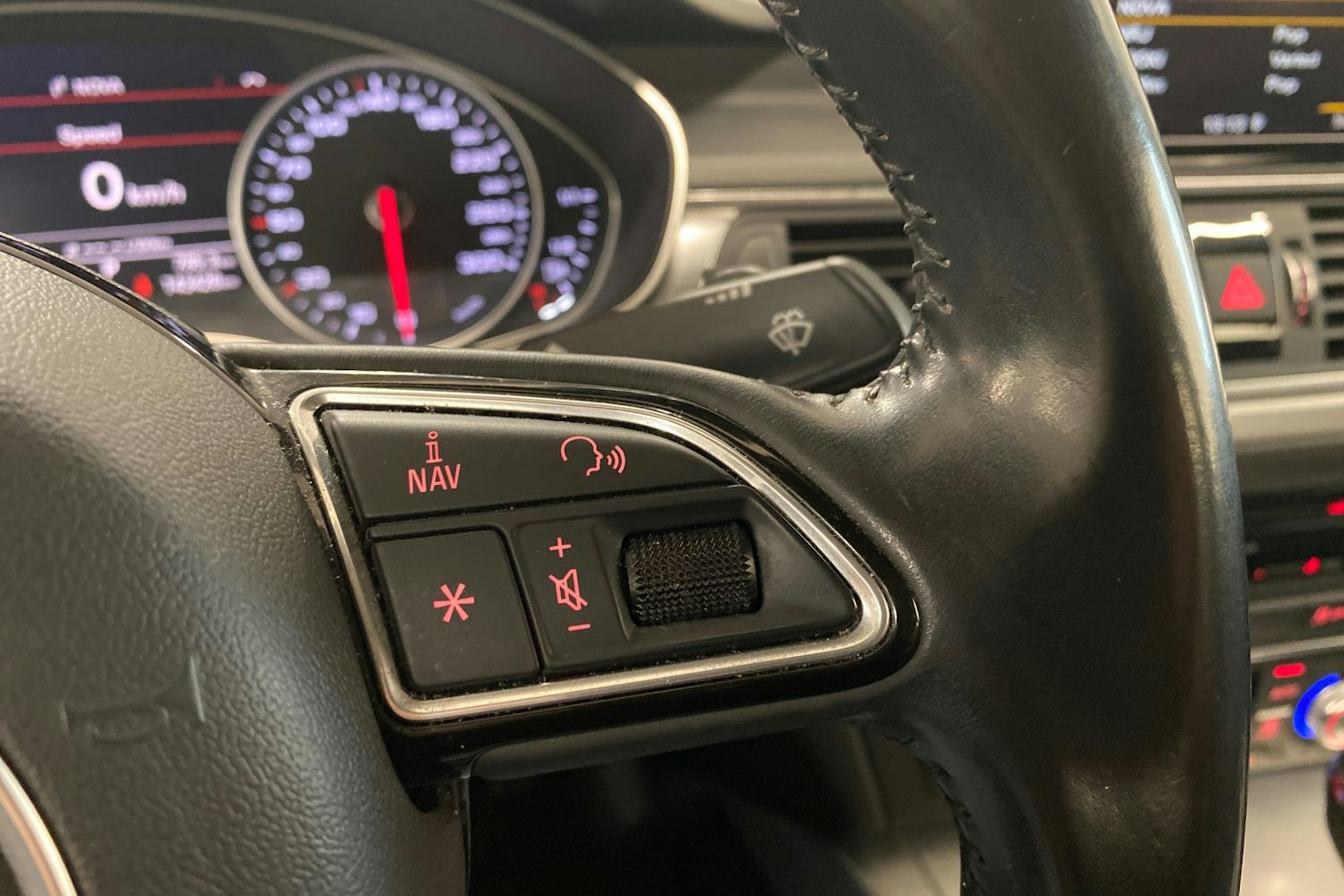 ruskea (beige) Audi A6 2017 kuva 18.