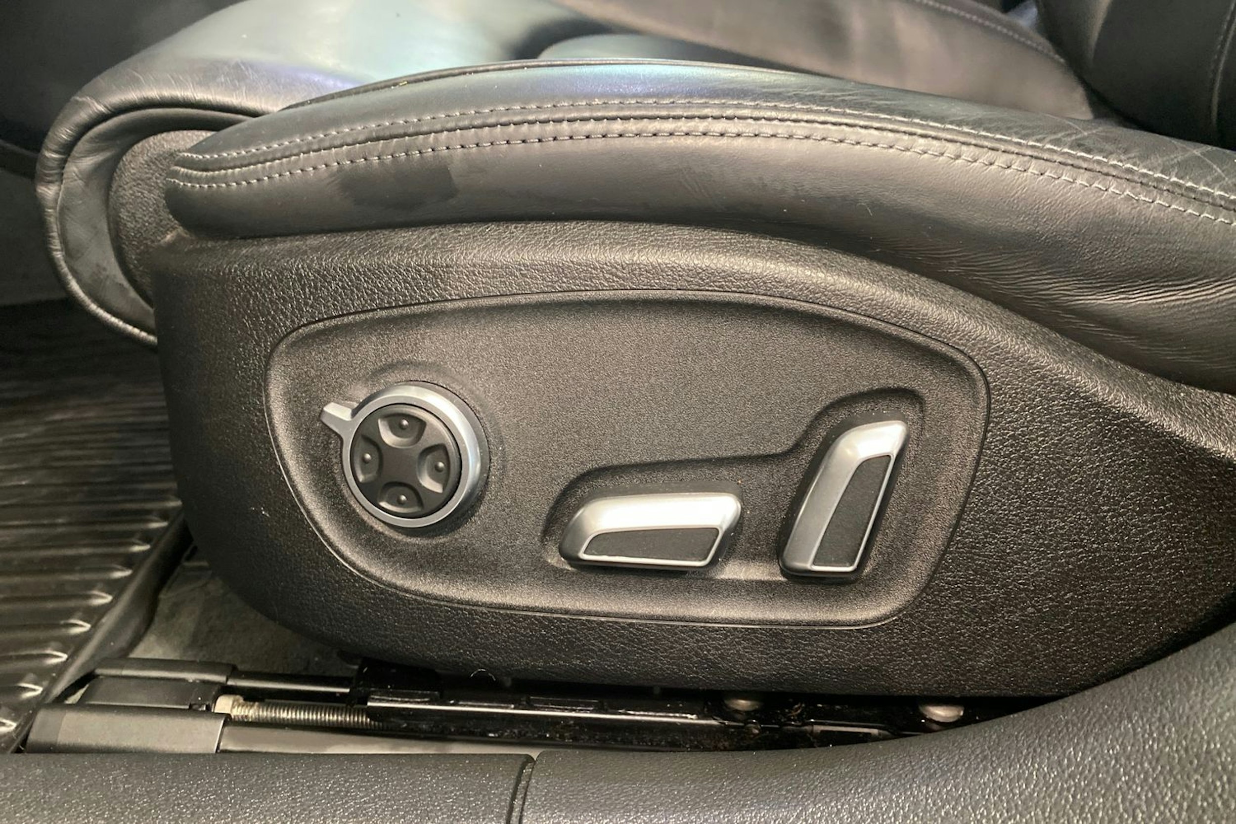 ruskea (beige) Audi A6 2017 kuva 20.