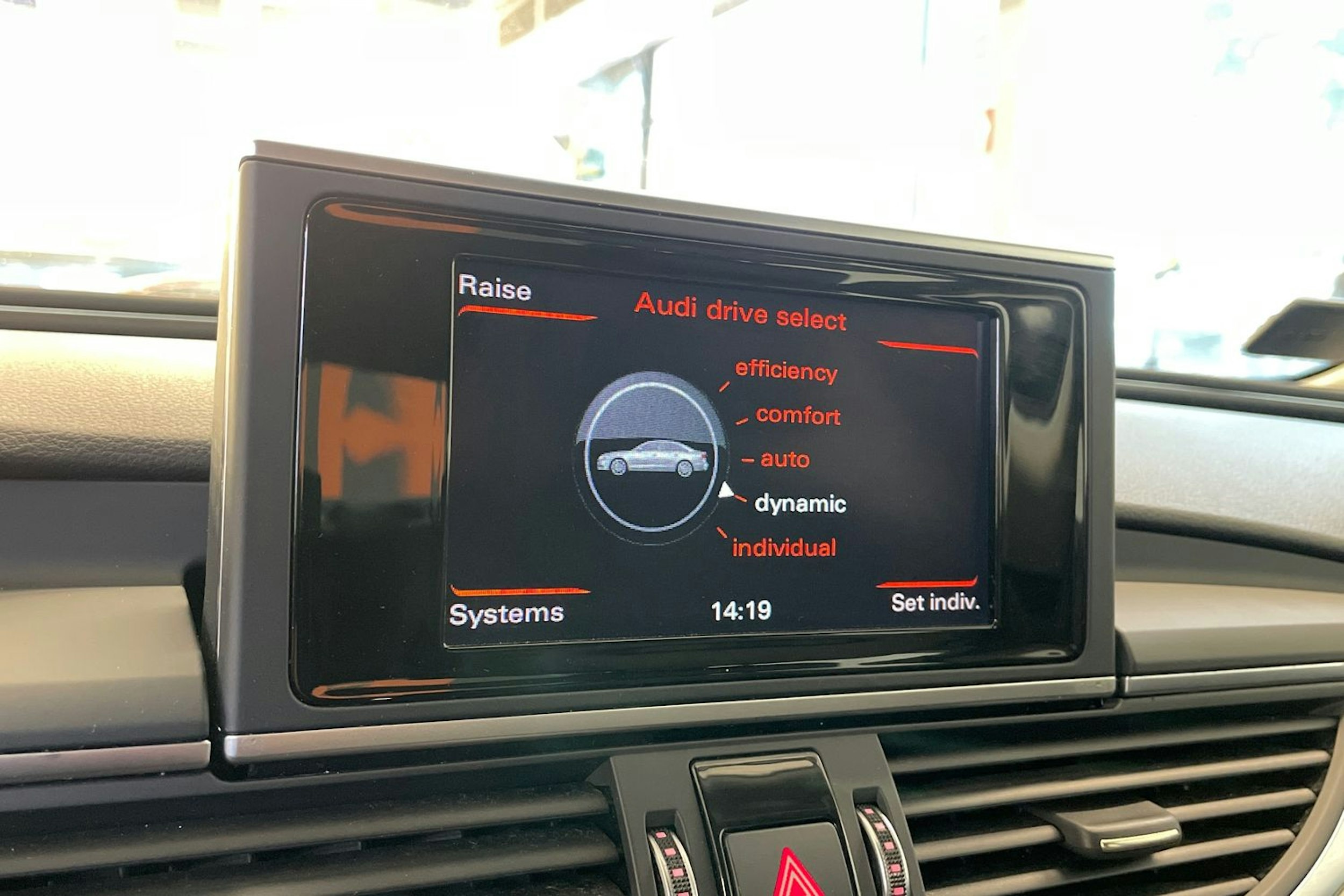 Ruskea (beige) Audi A6 2017 kuva 25.