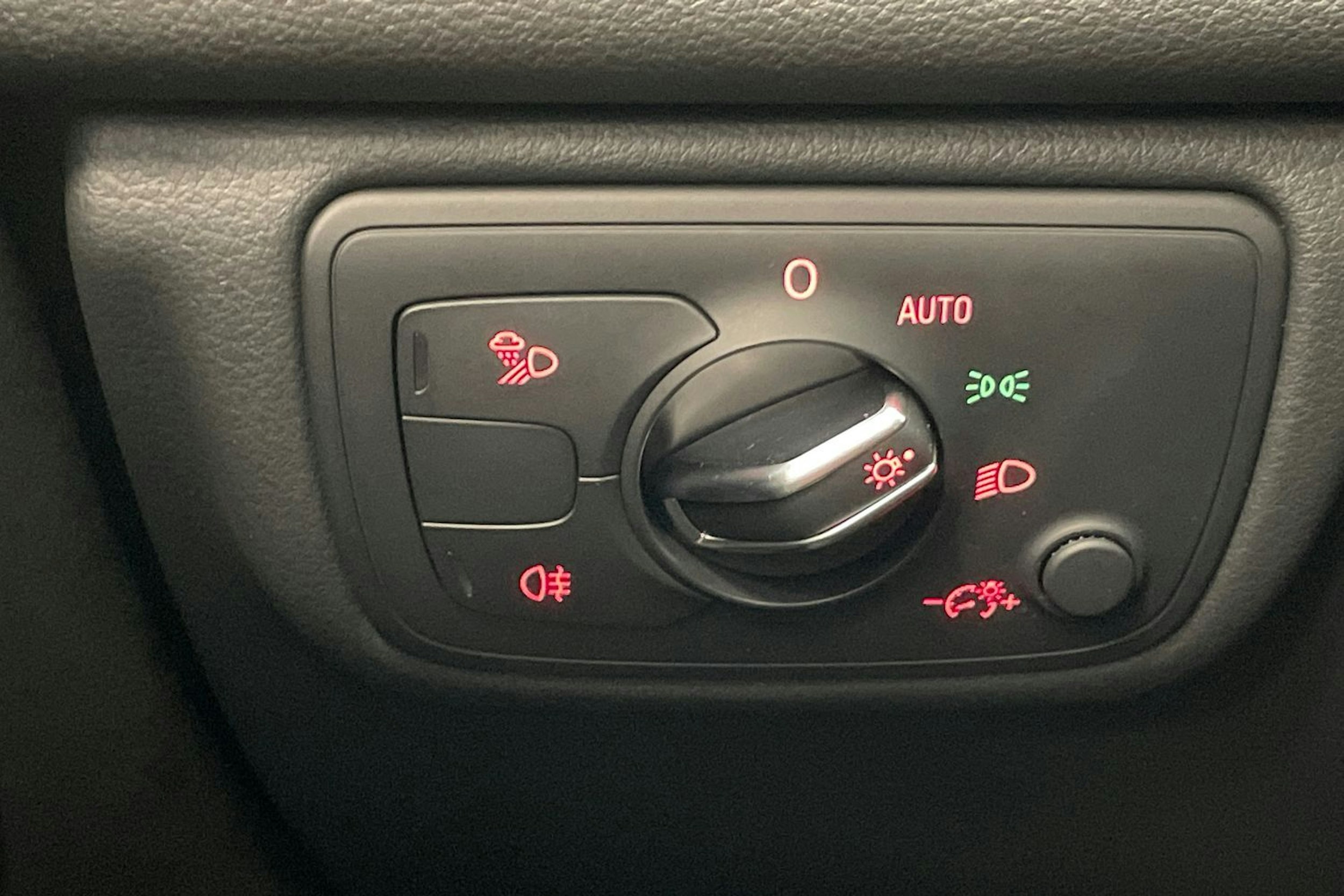 musta Audi A6 2017 kuva 21.