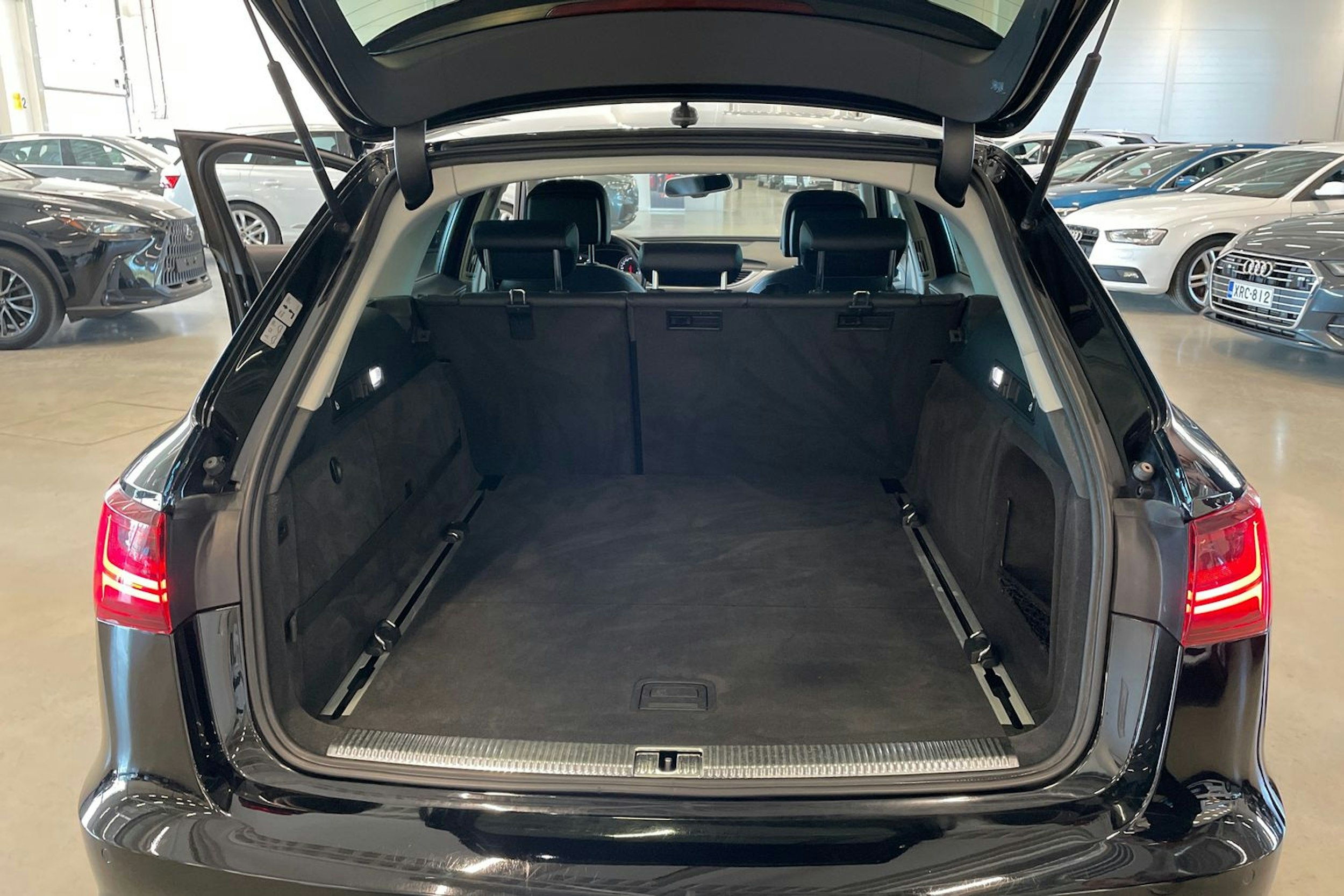 musta Audi A6 2017 kuva 36.