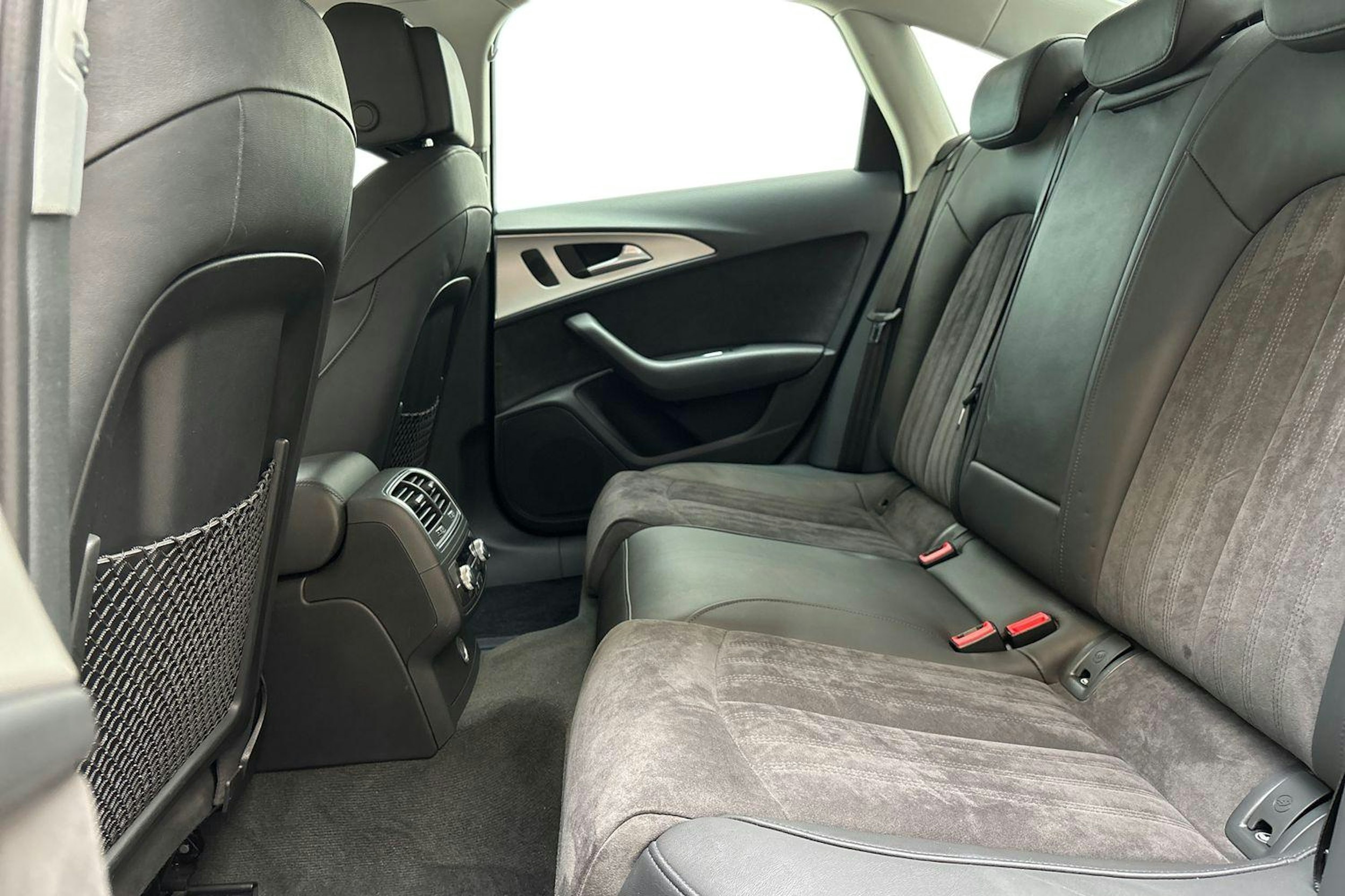 ruskea (beige) Audi A6 2017 kuva 8.