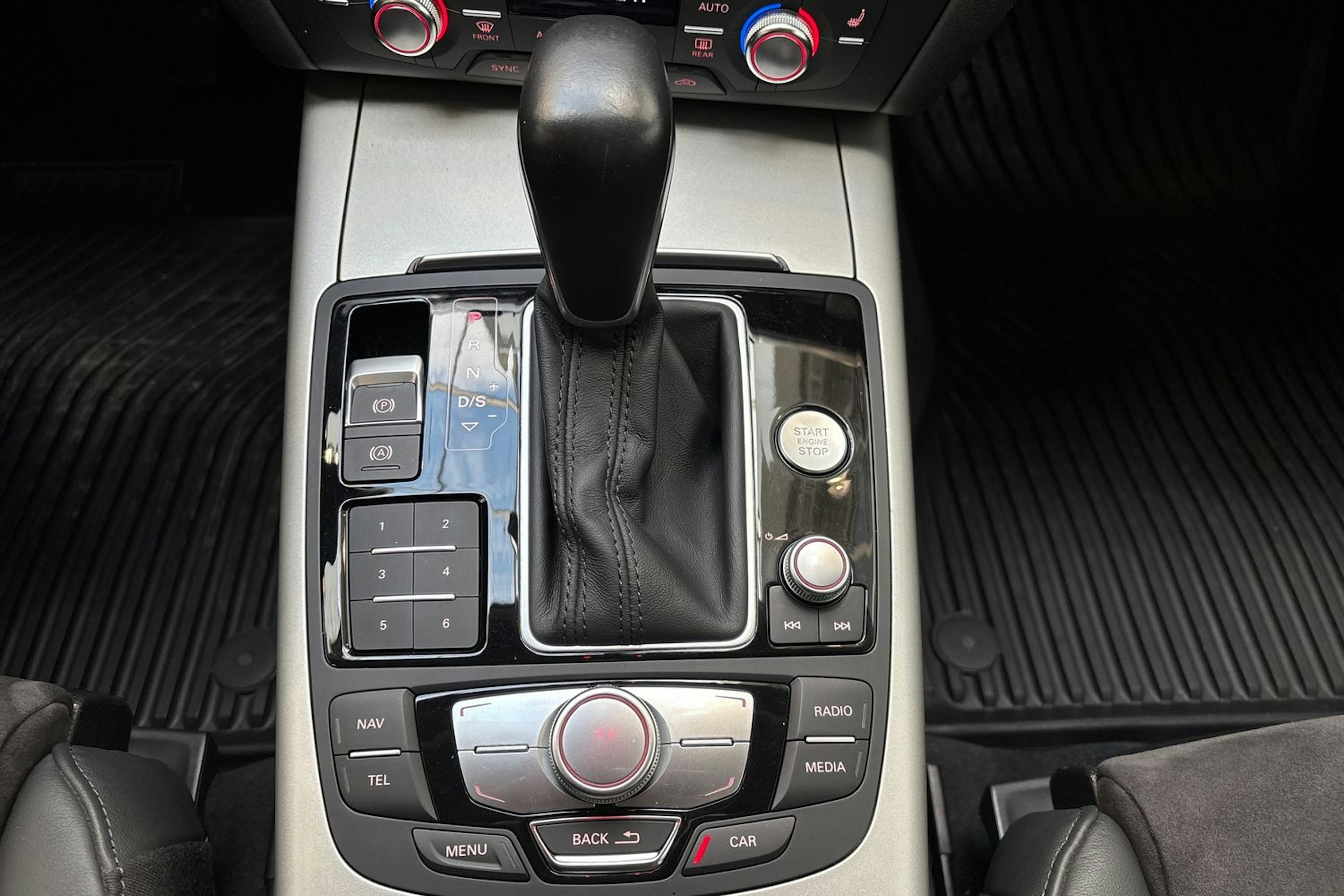 ruskea (beige) Audi A6 2017 kuva 22.