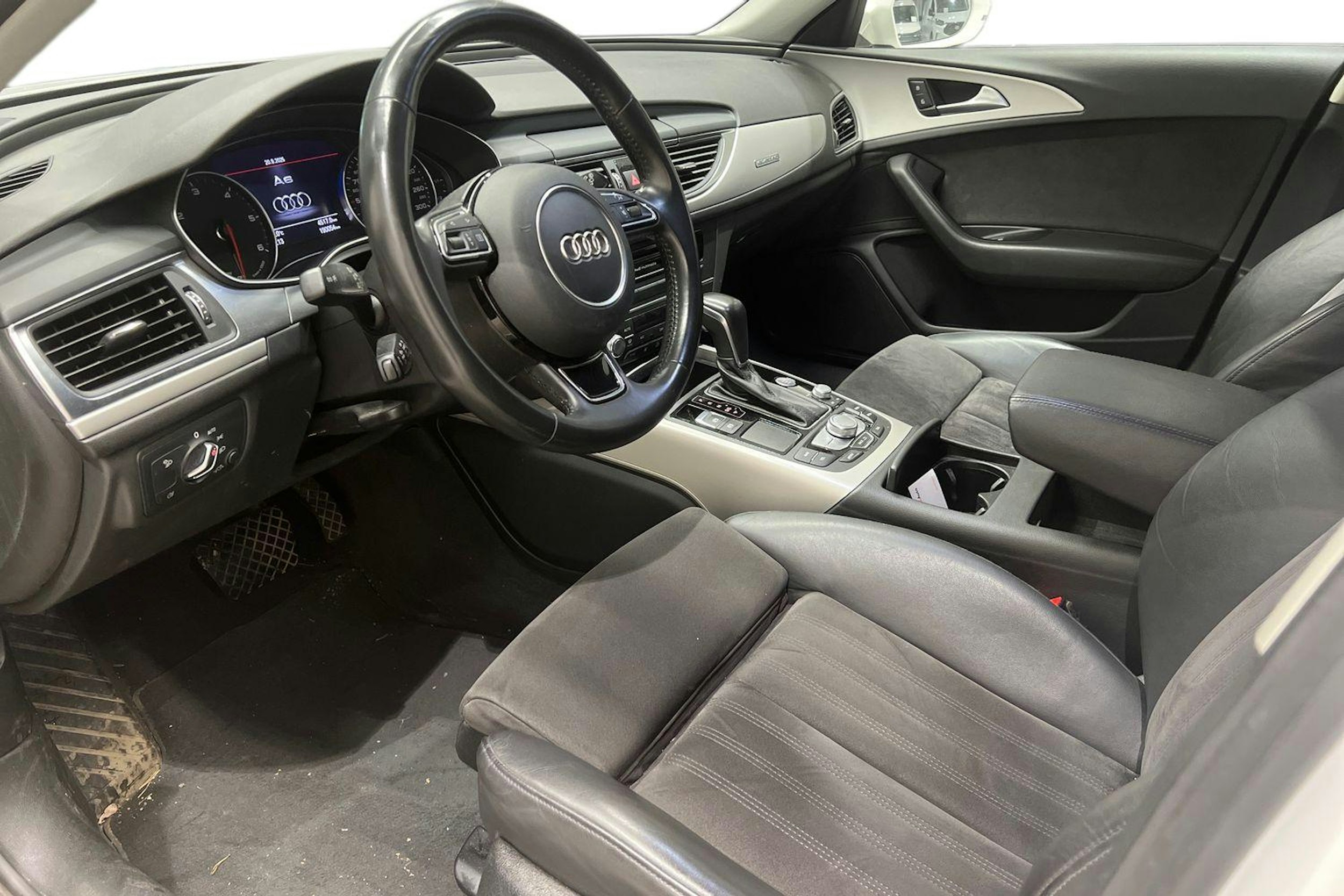 Valkoinen Audi A6 2017 kuva 3.