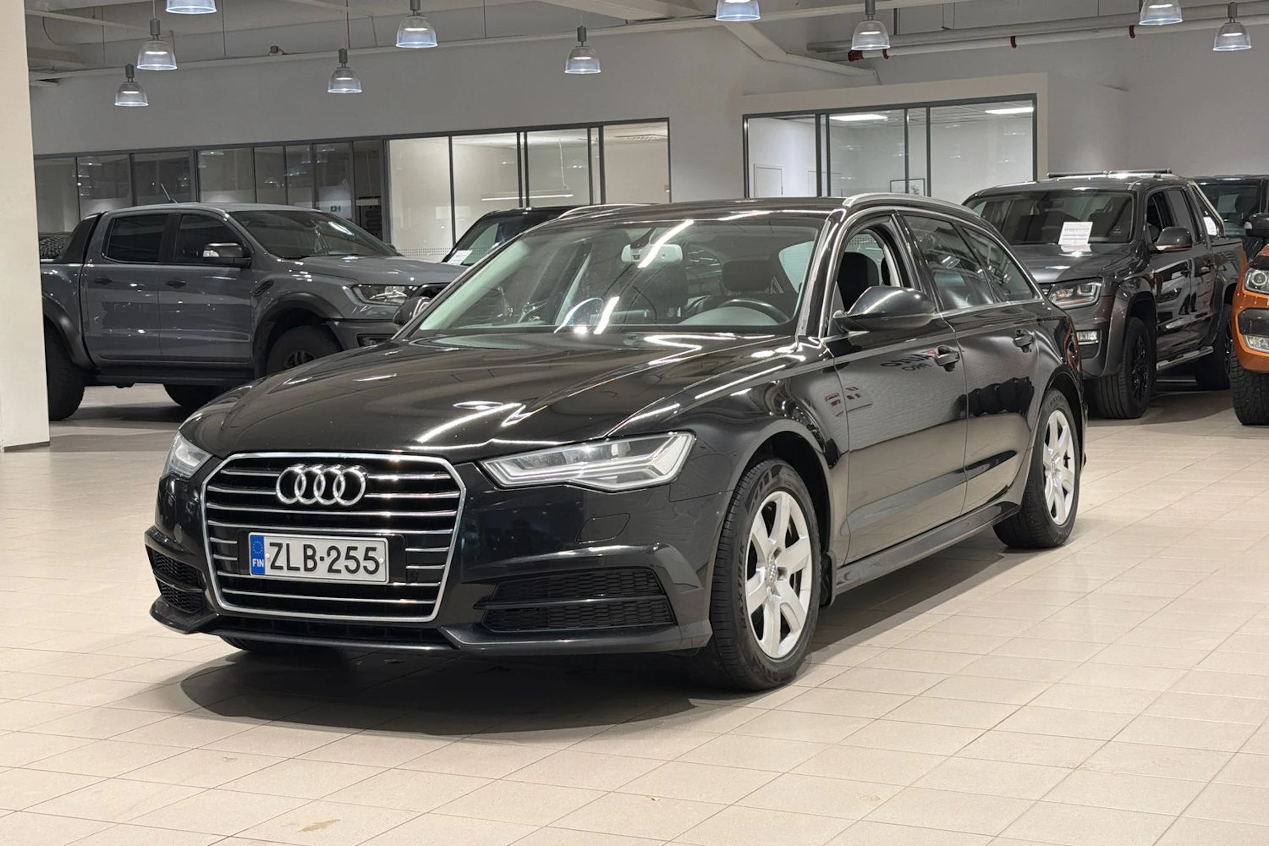 Musta Audi A6 2017 kuva 24.