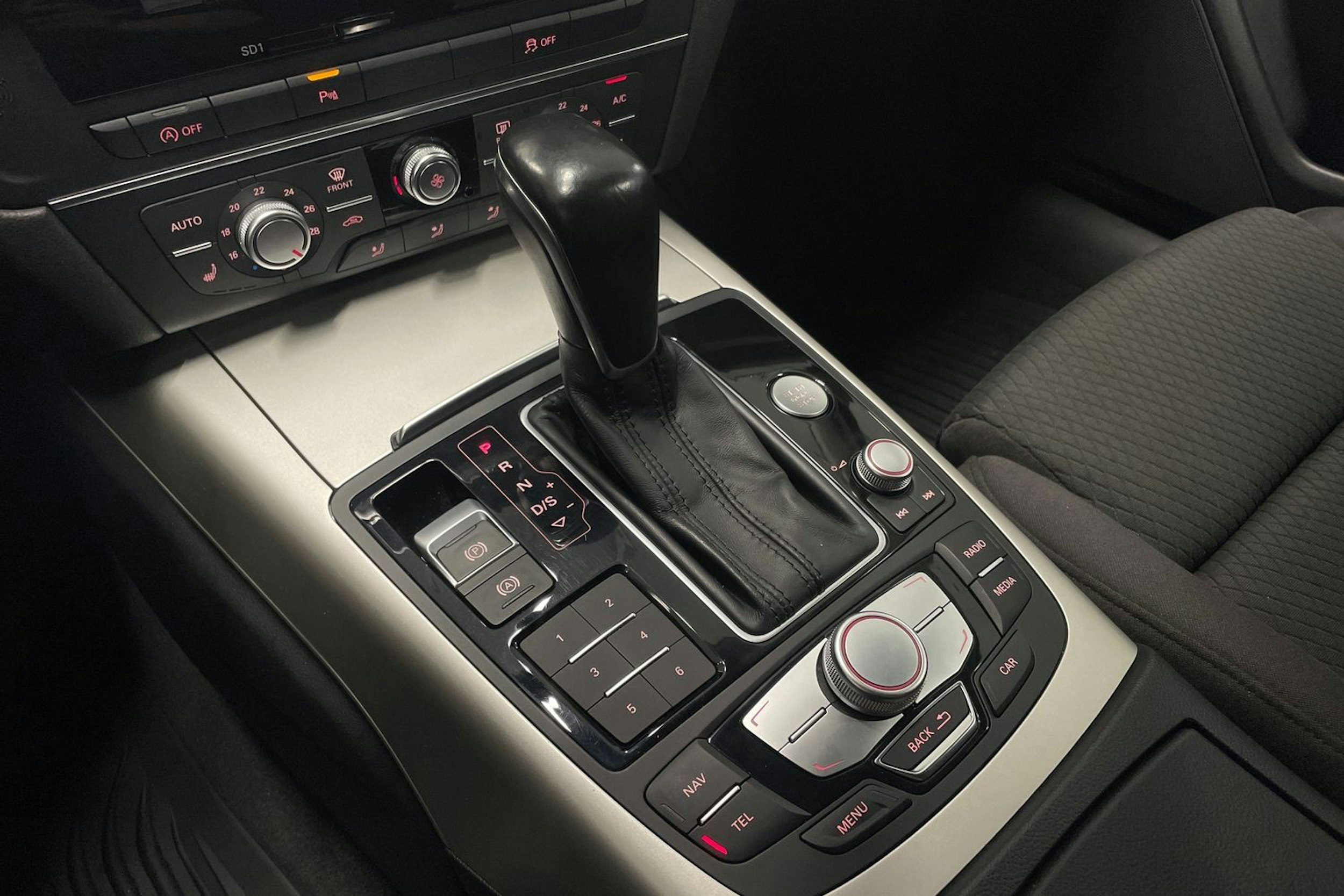 musta Audi A6 2017 kuva 22.