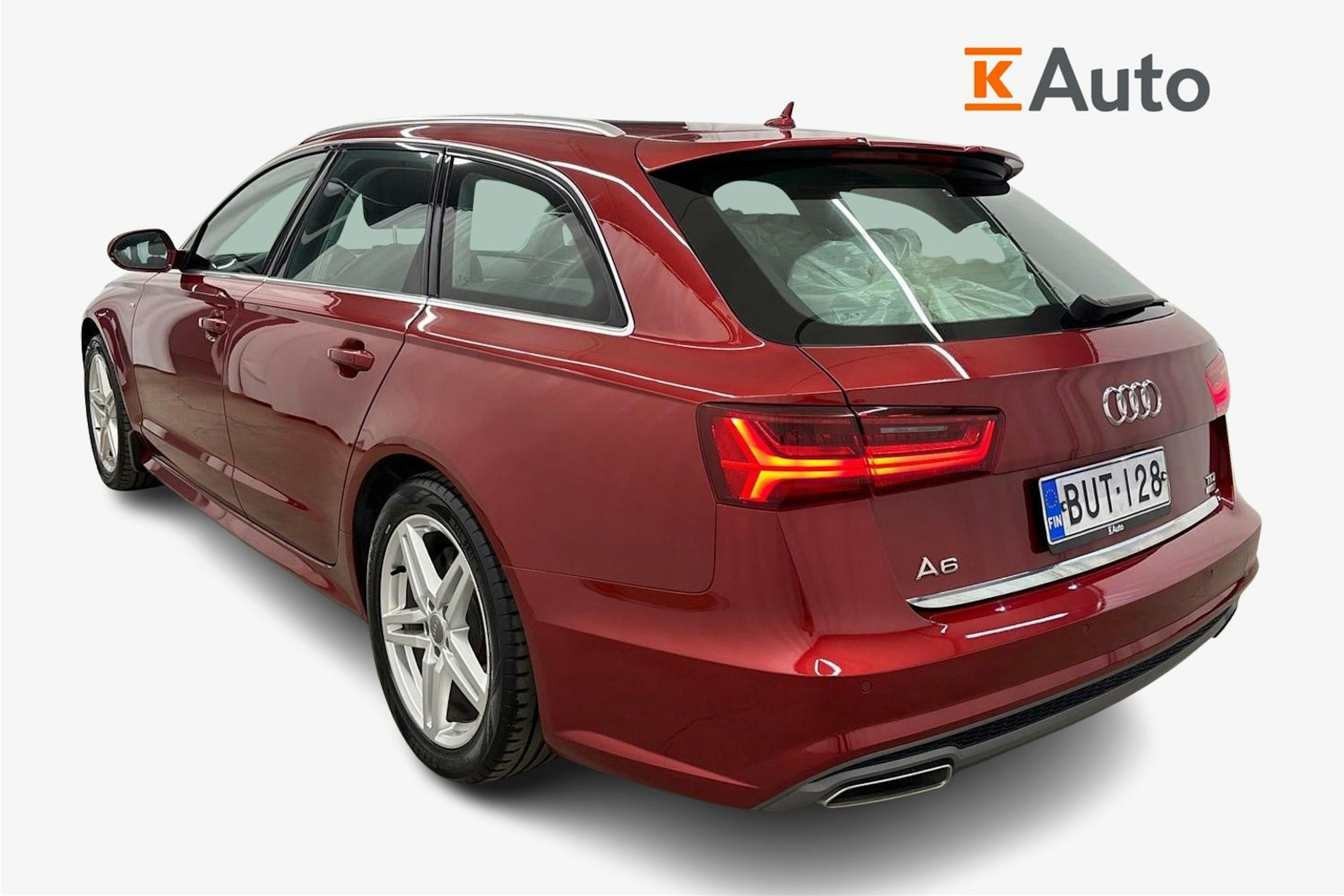 punainen Audi A6 2018 kuva 2.