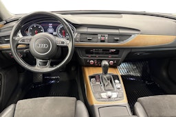 punainen Audi A6 2018 kuva 7.