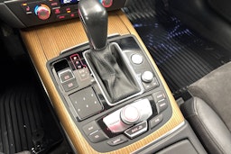 punainen Audi A6 2018 kuva 24.