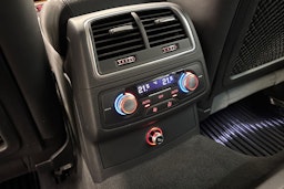 punainen Audi A6 2018 kuva 25.