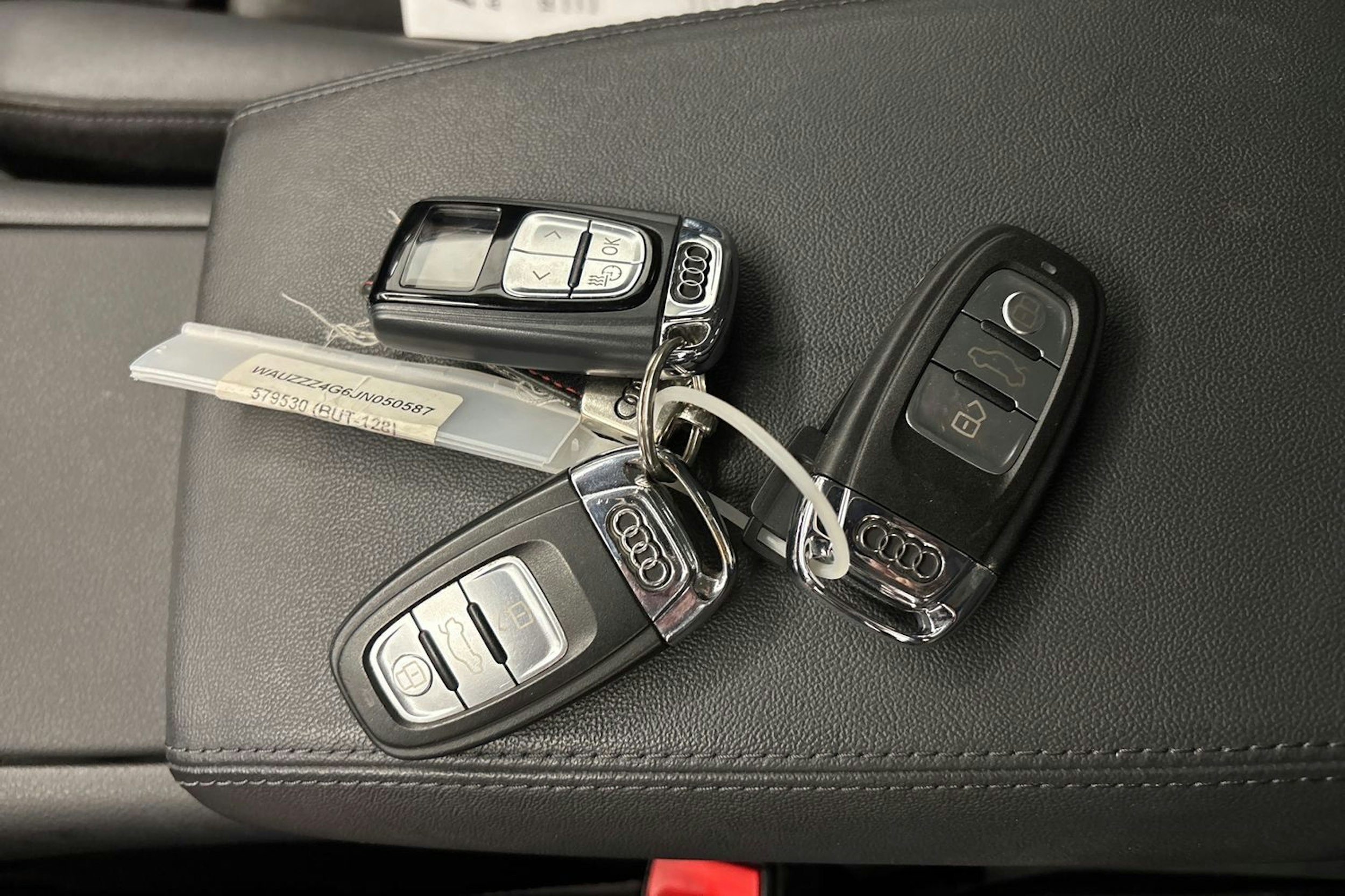 punainen Audi A6 2018 kuva 31.