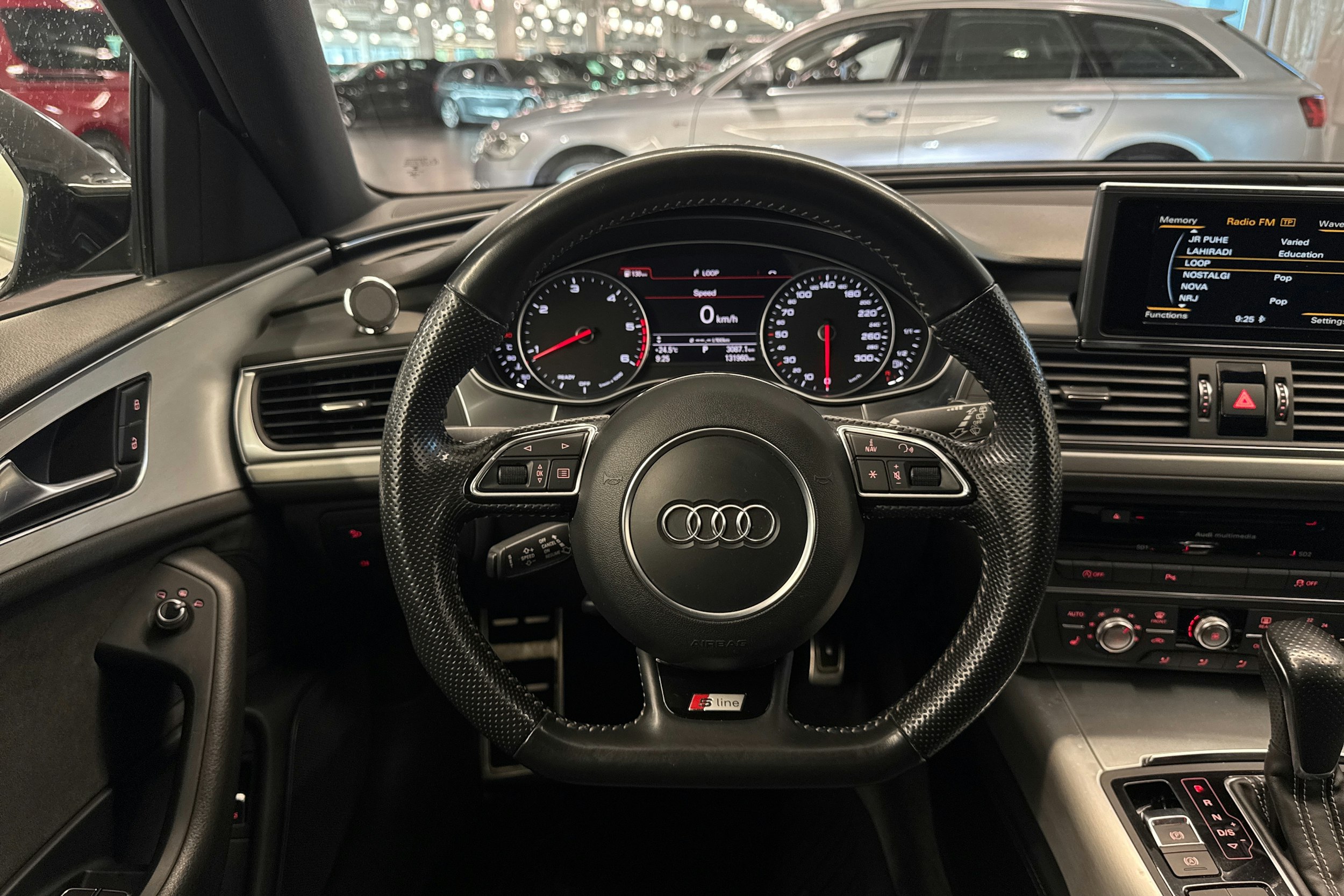 musta Audi A6 2018 kuva 17.