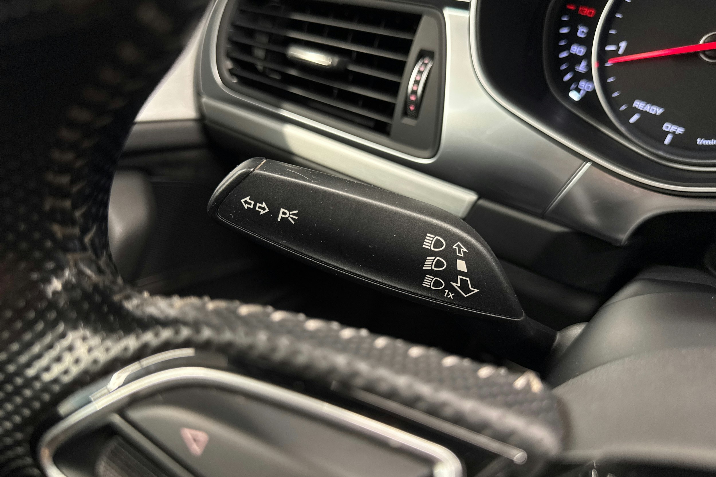musta Audi A6 2018 kuva 23.