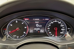 punainen Audi A6 2018 kuva 13.