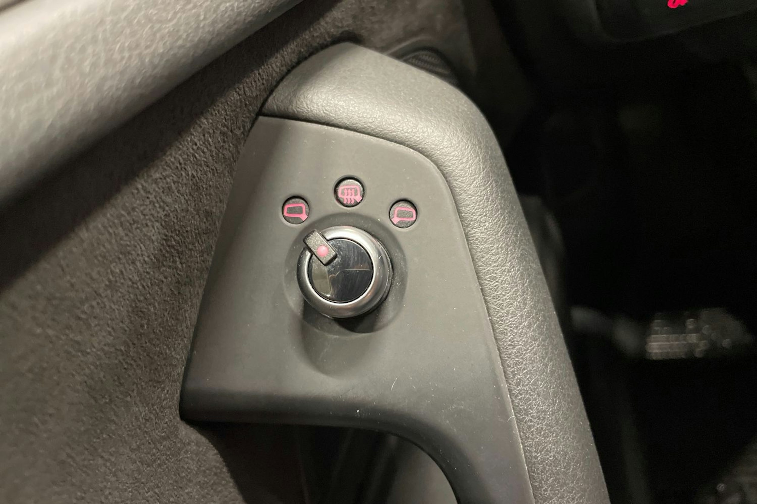 punainen Audi A6 2018 kuva 22.