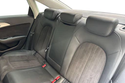 sininen Audi A6 2018 kuva 8.