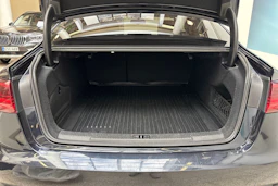 sininen Audi A6 2018 kuva 12.