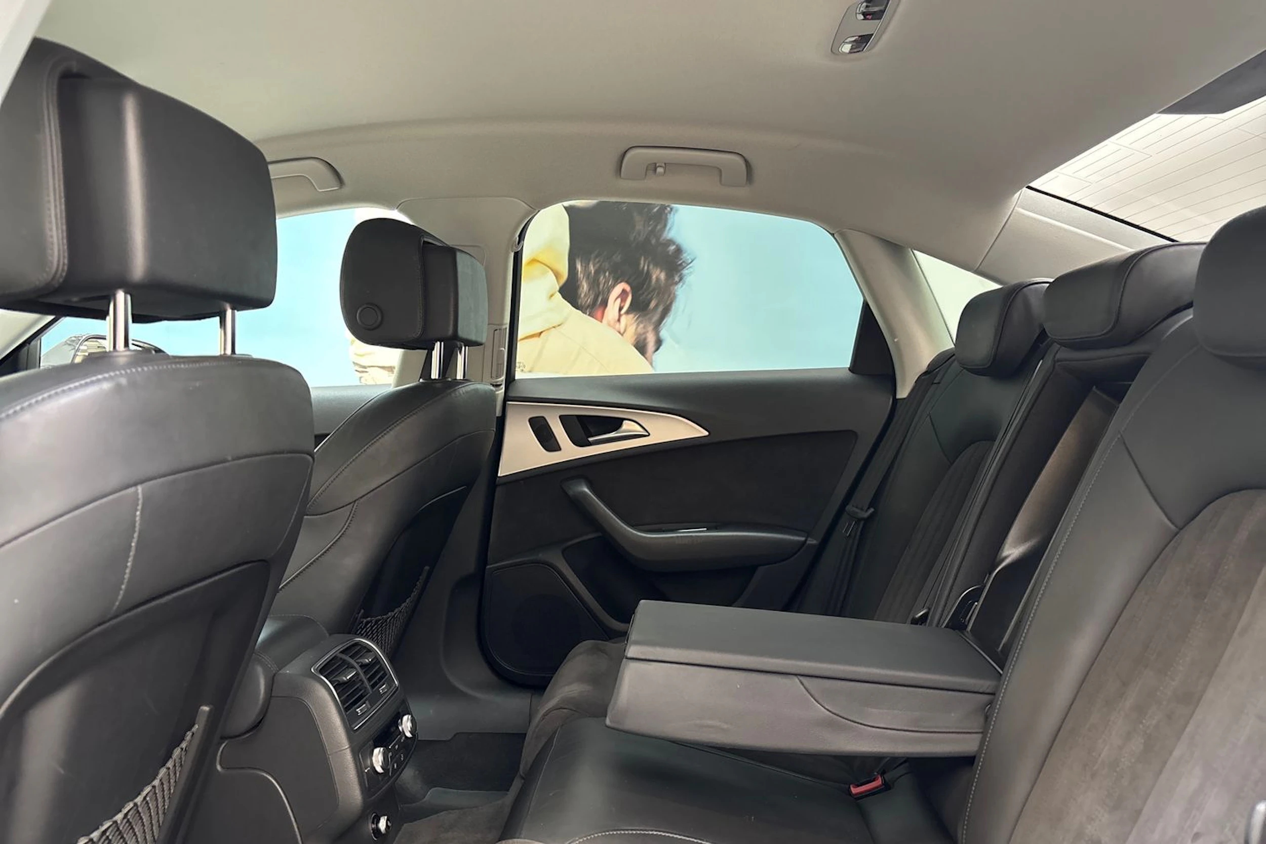 sininen Audi A6 2018 kuva 14.